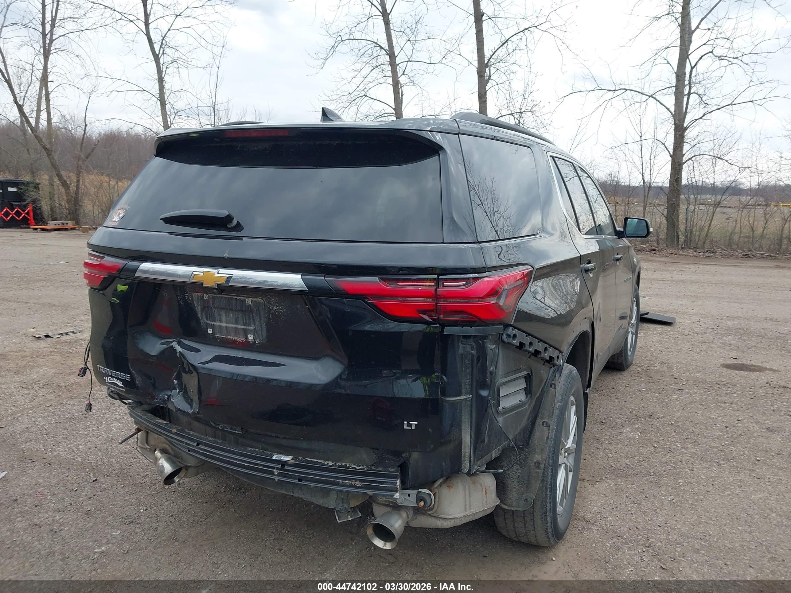 CHEVROLET TRAVERSE image 4