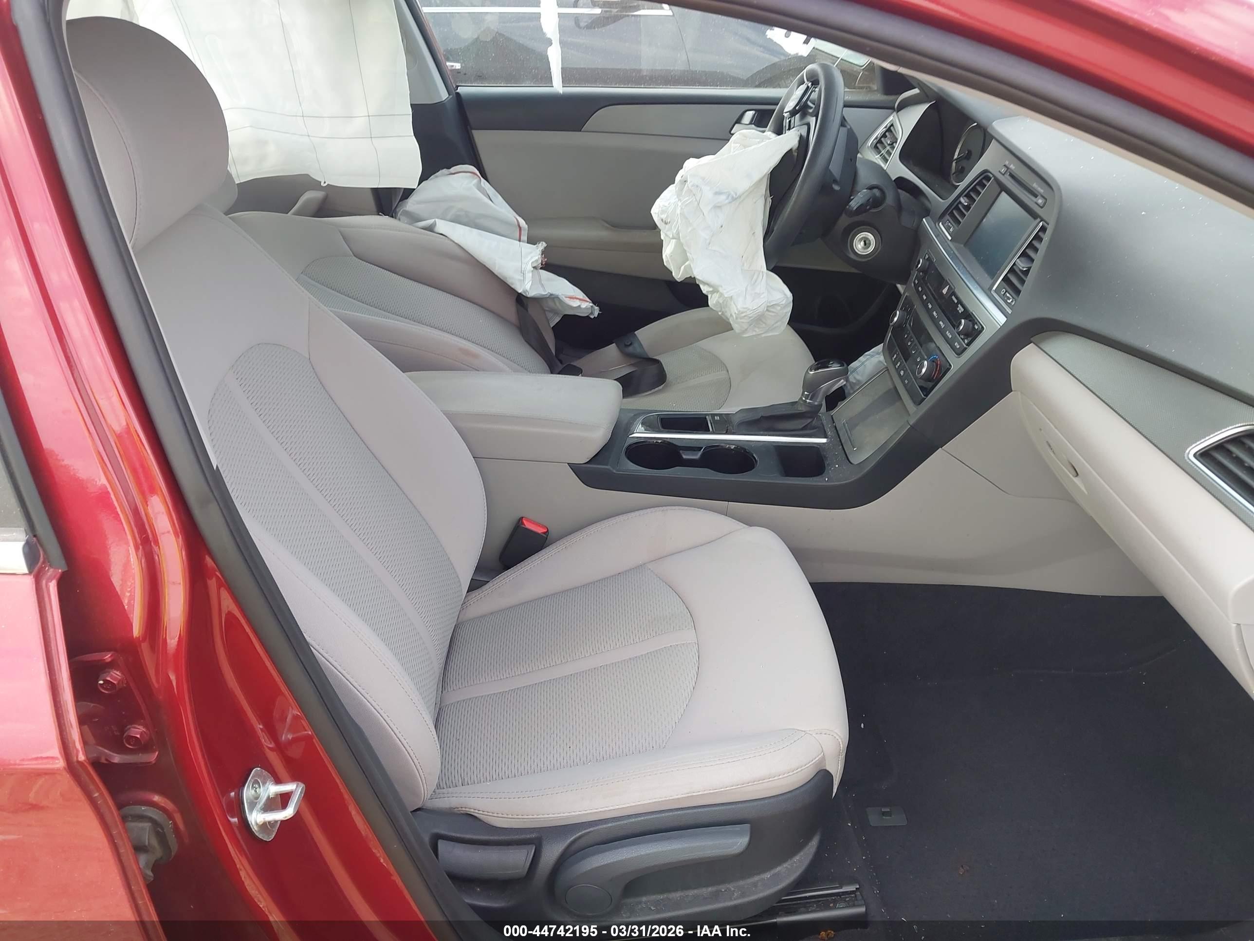 HYUNDAI SONATA image 5