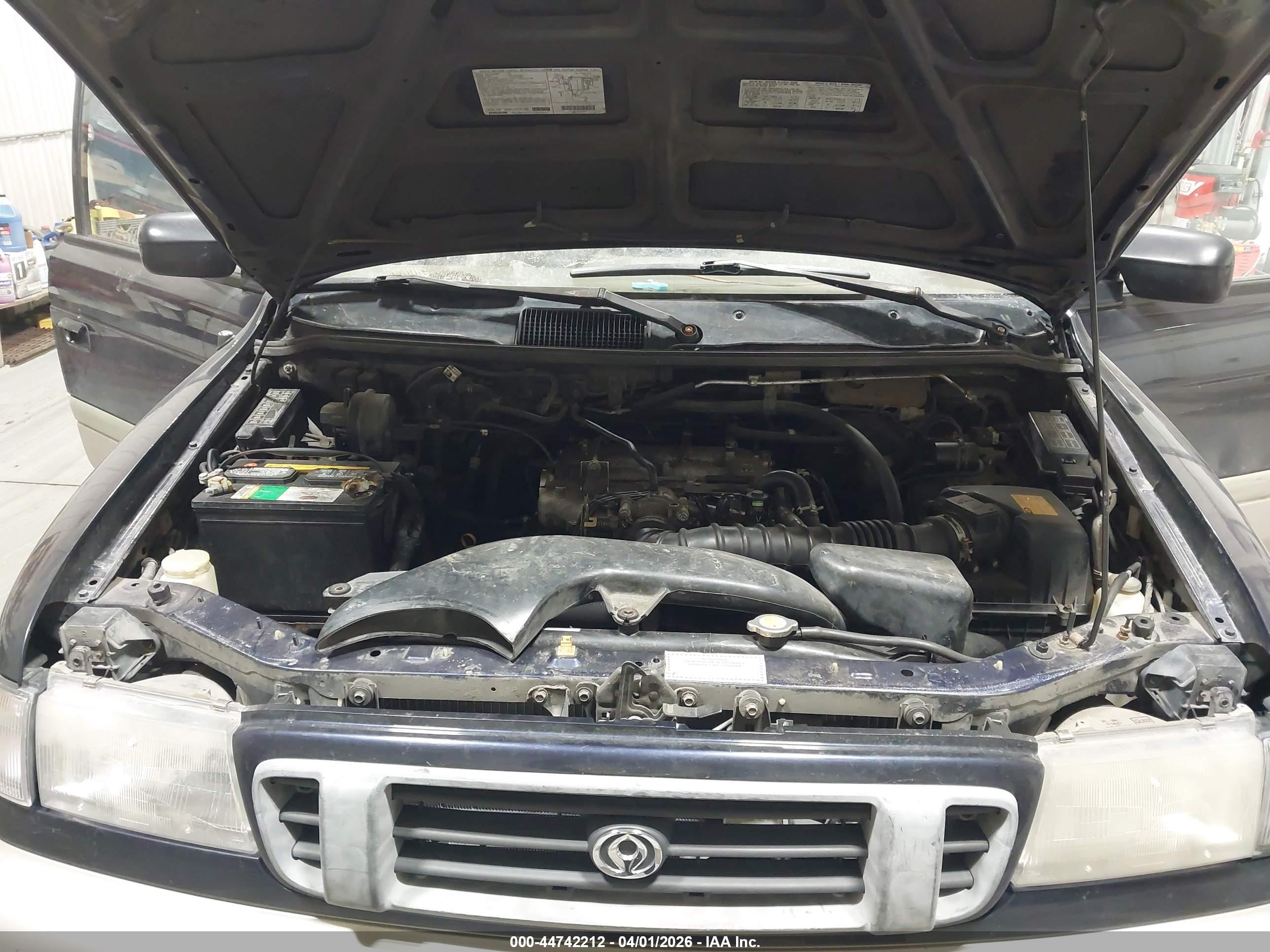 MAZDA MPV image 10