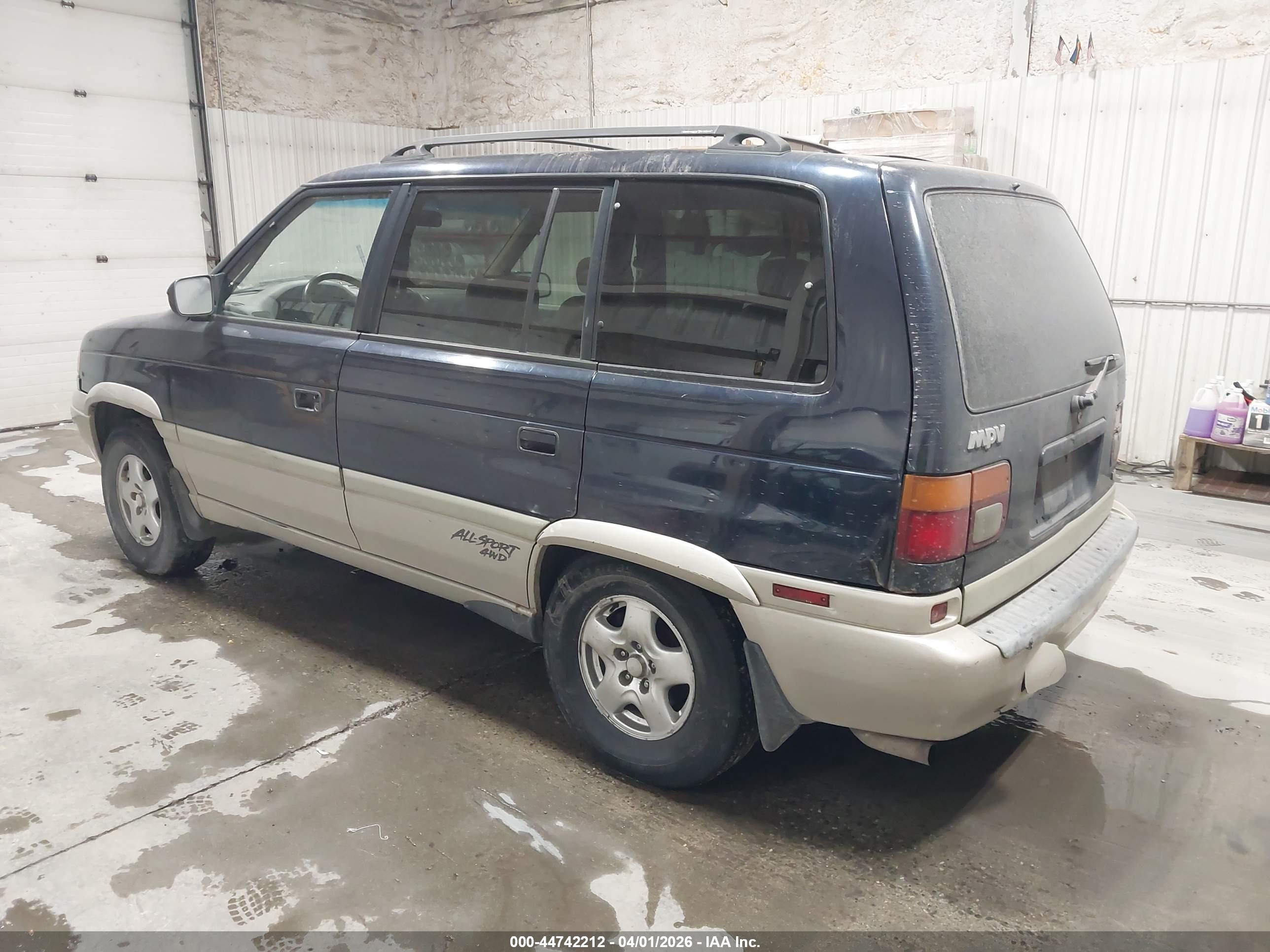 MAZDA MPV image 3