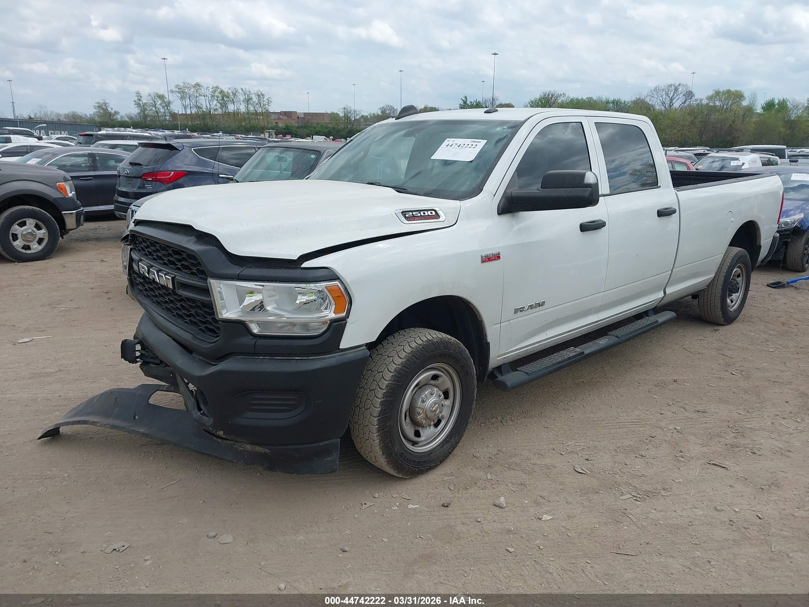 RAM 2500 image 2