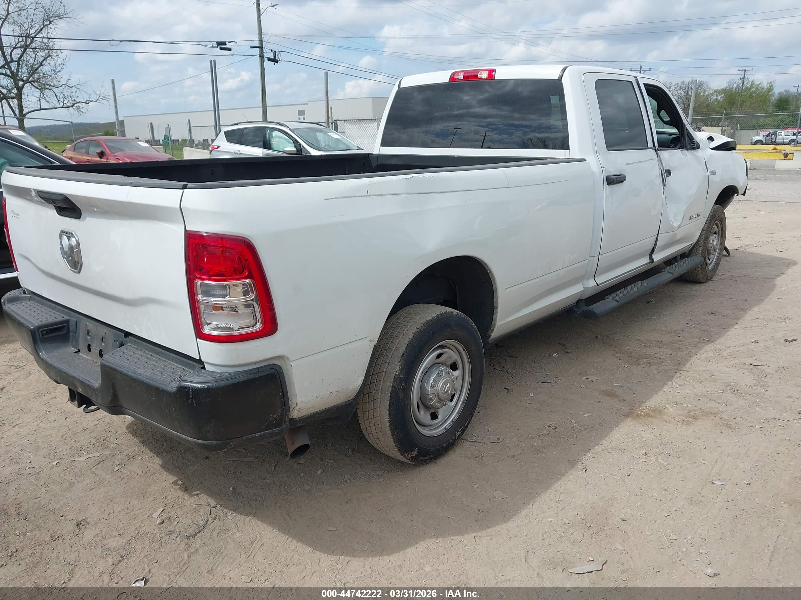 RAM 2500 image 4