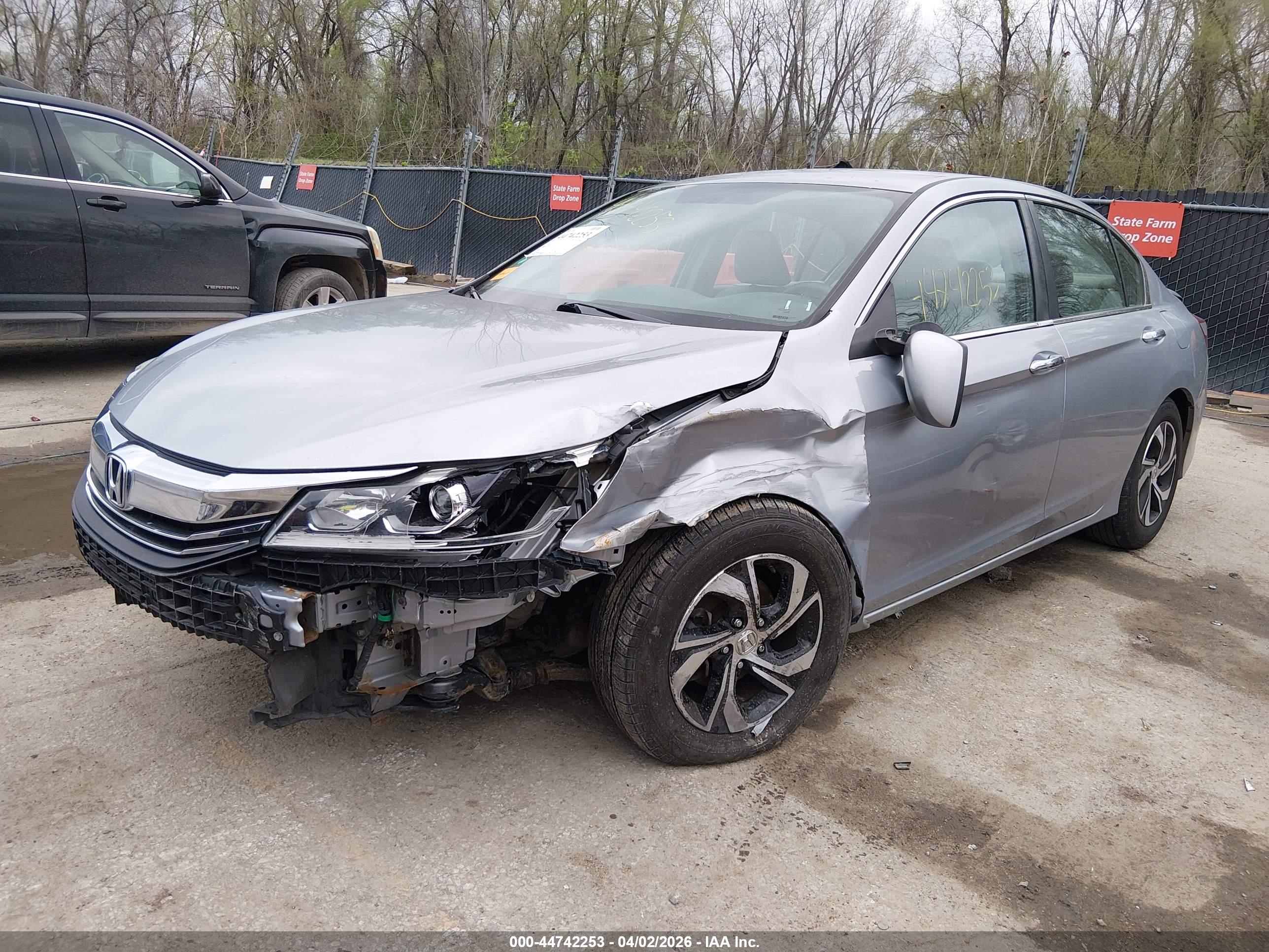 HONDA ACCORD image 2