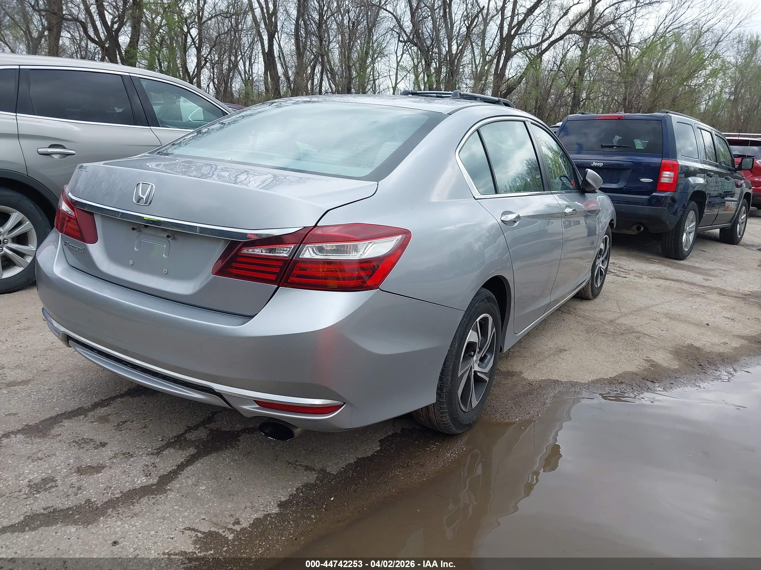 HONDA ACCORD image 4