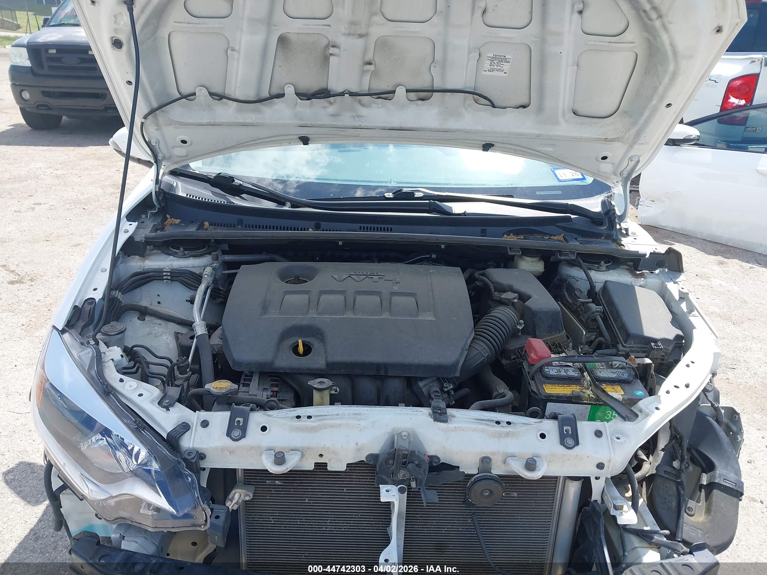 TOYOTA COROLLA image 10