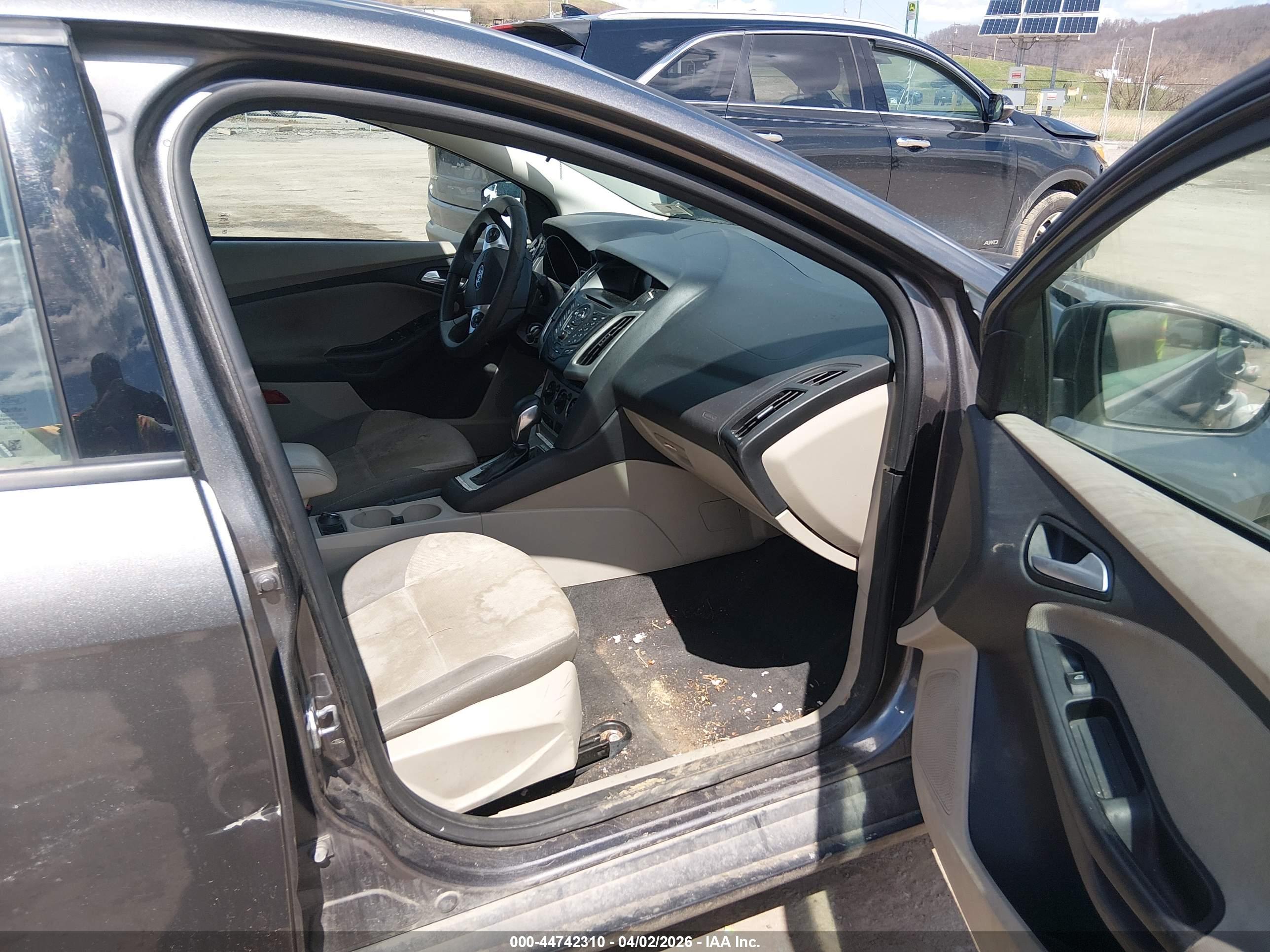 FORD FOCUS image 5