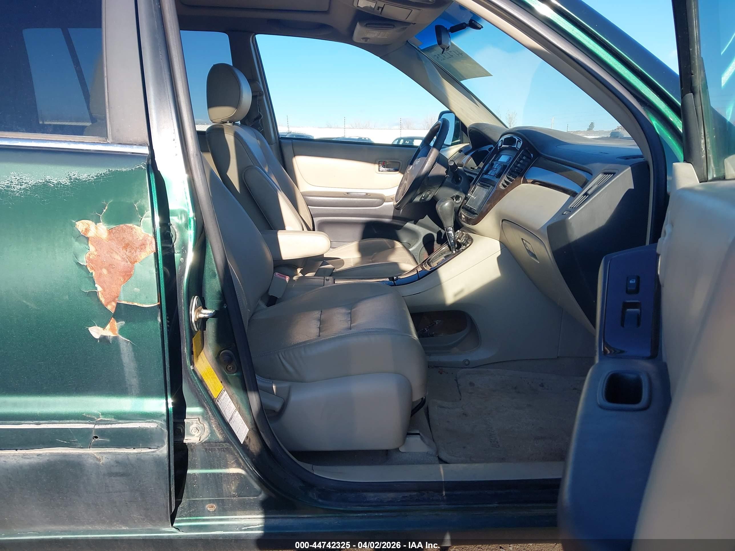 TOYOTA HIGHLANDER image 5