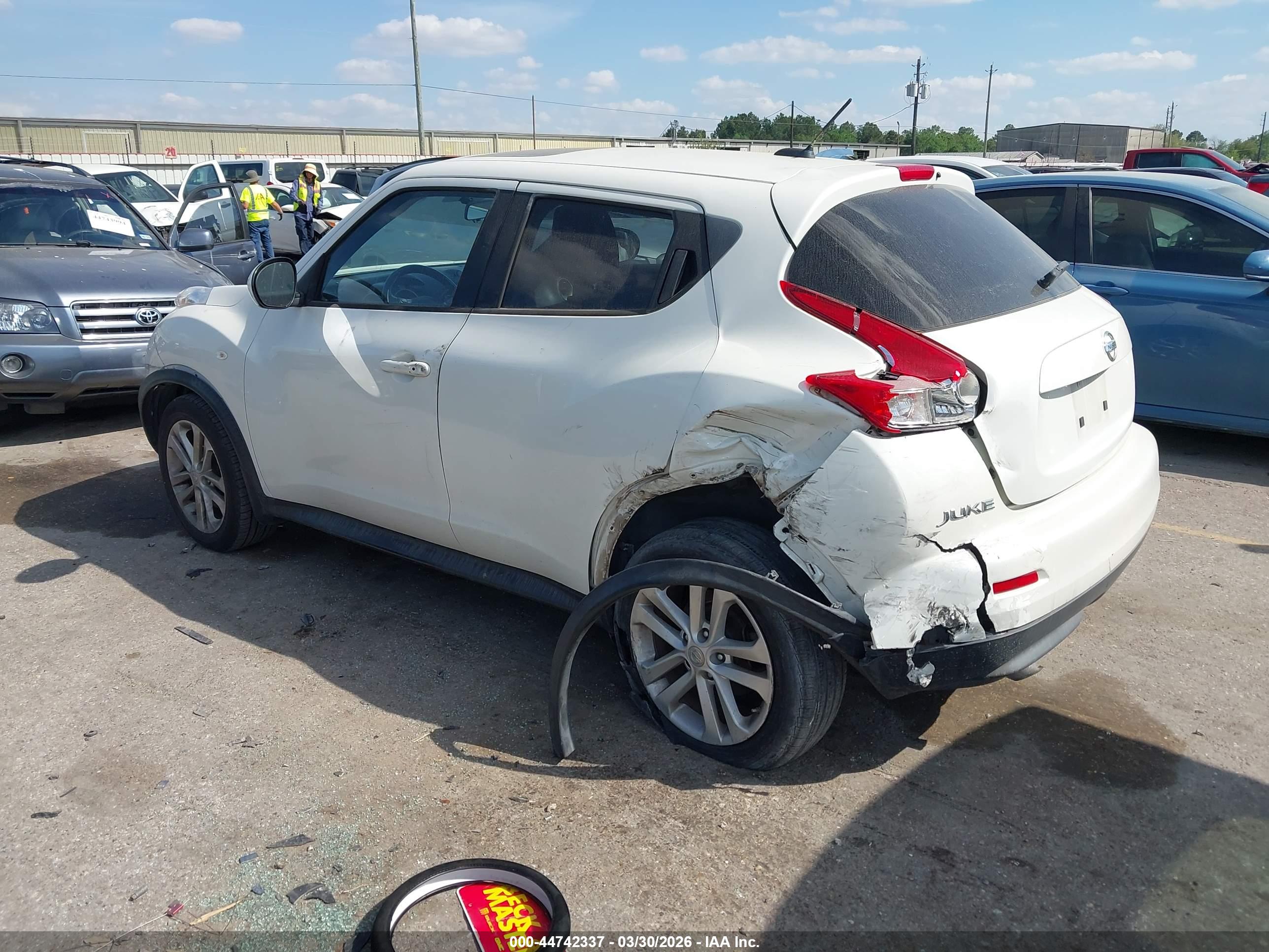 NISSAN JUKE image 3