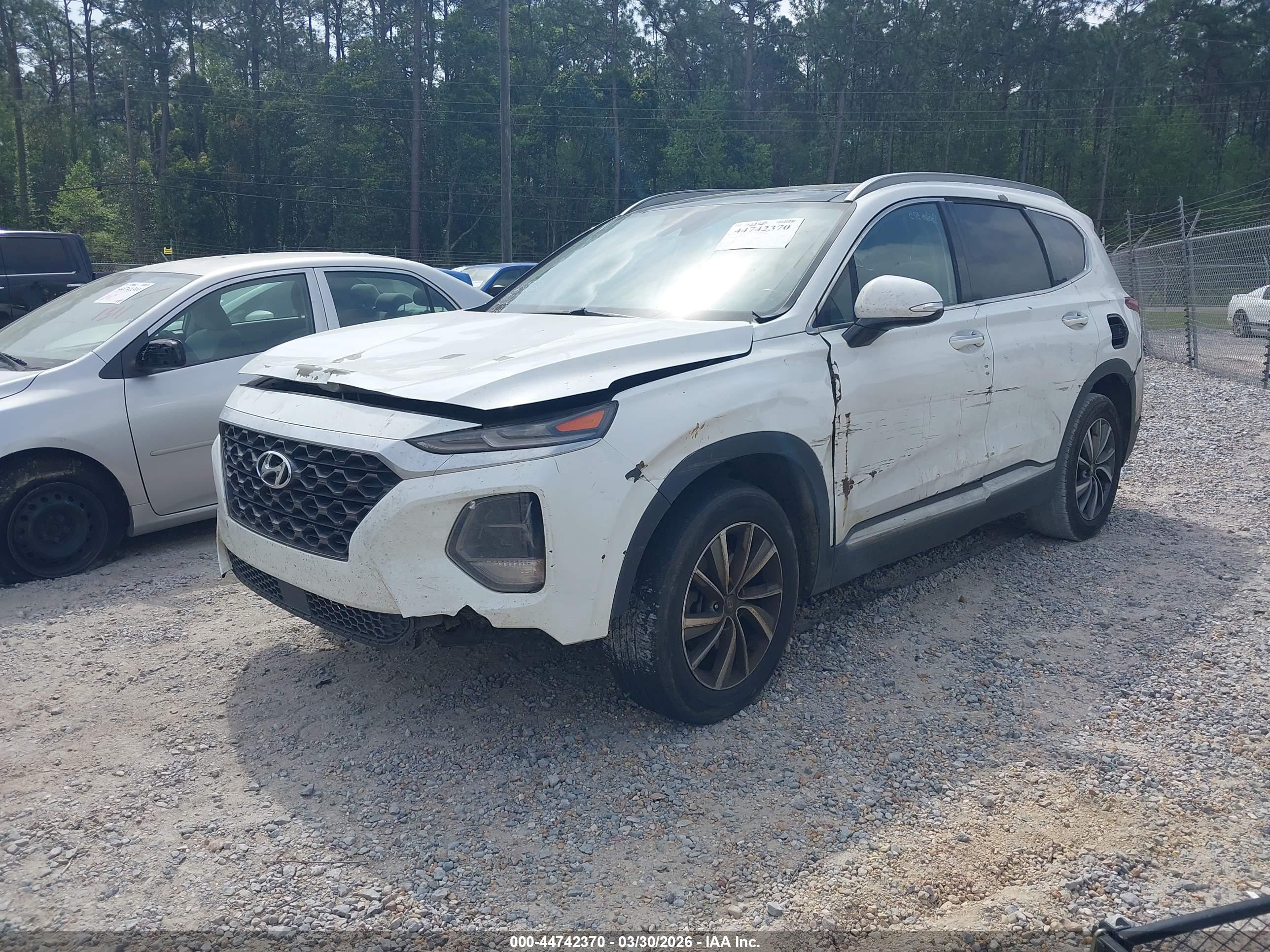 HYUNDAI SANTA image 2