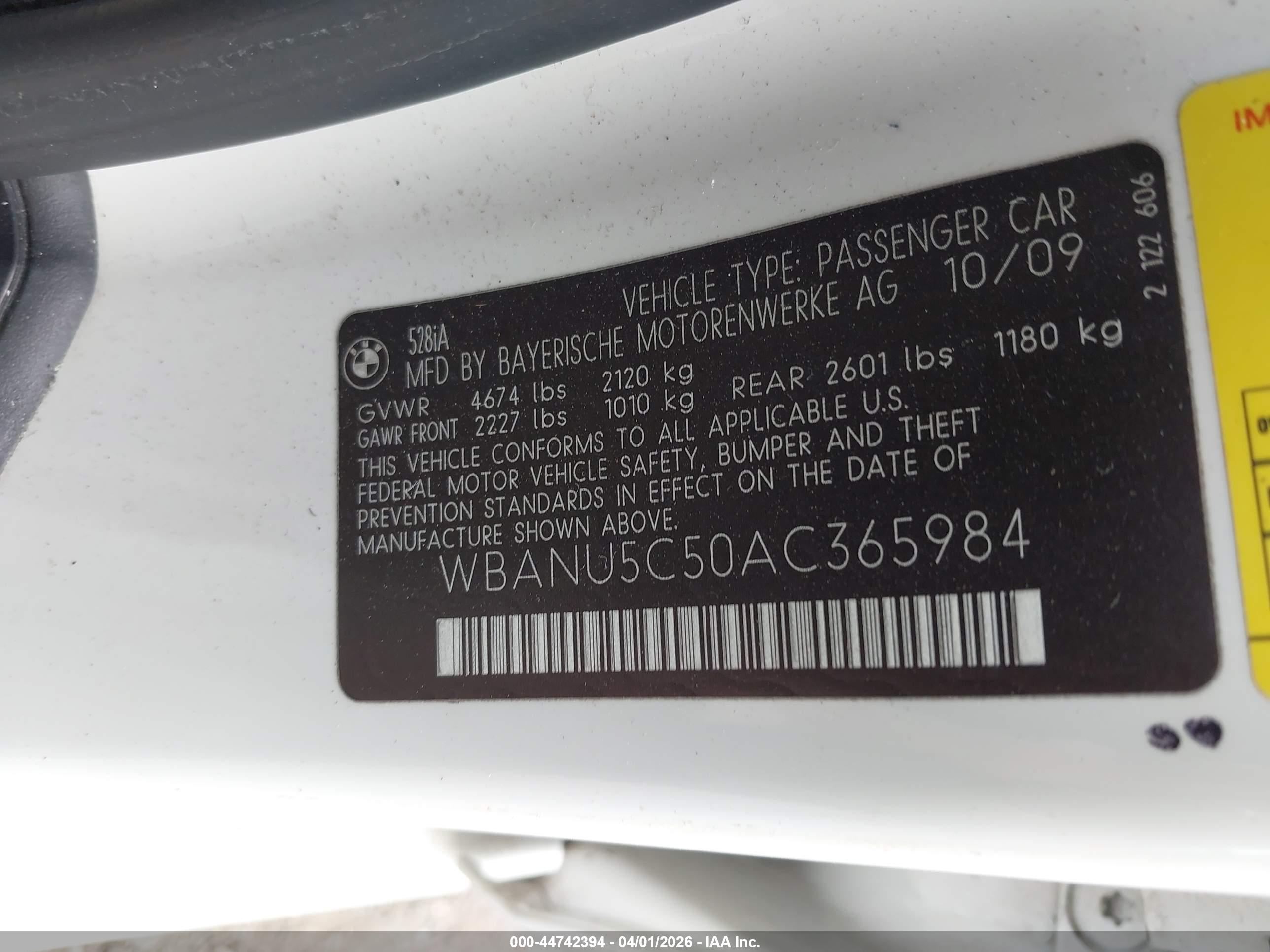 BMW 528I image 9