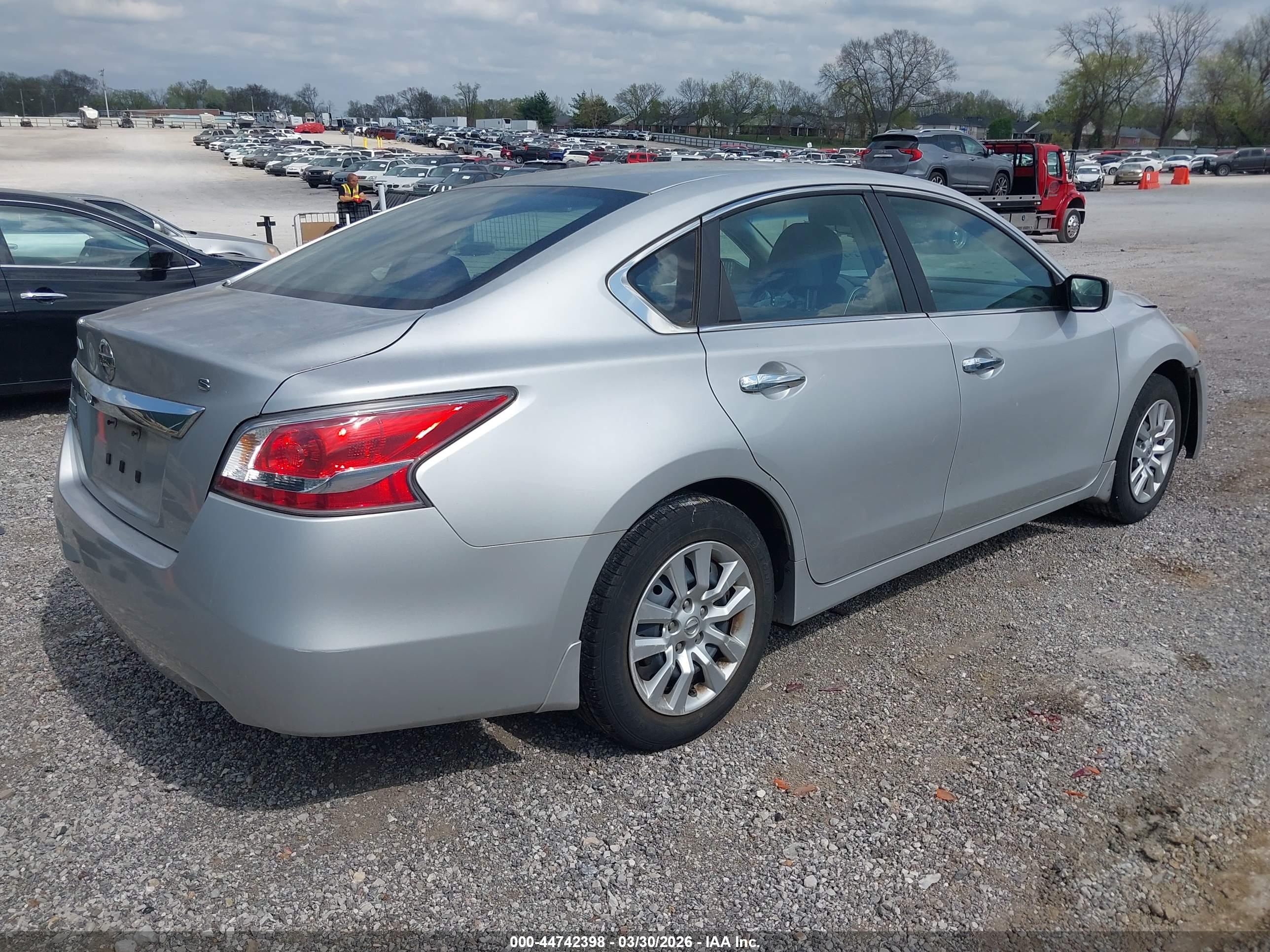 NISSAN ALTIMA image 4