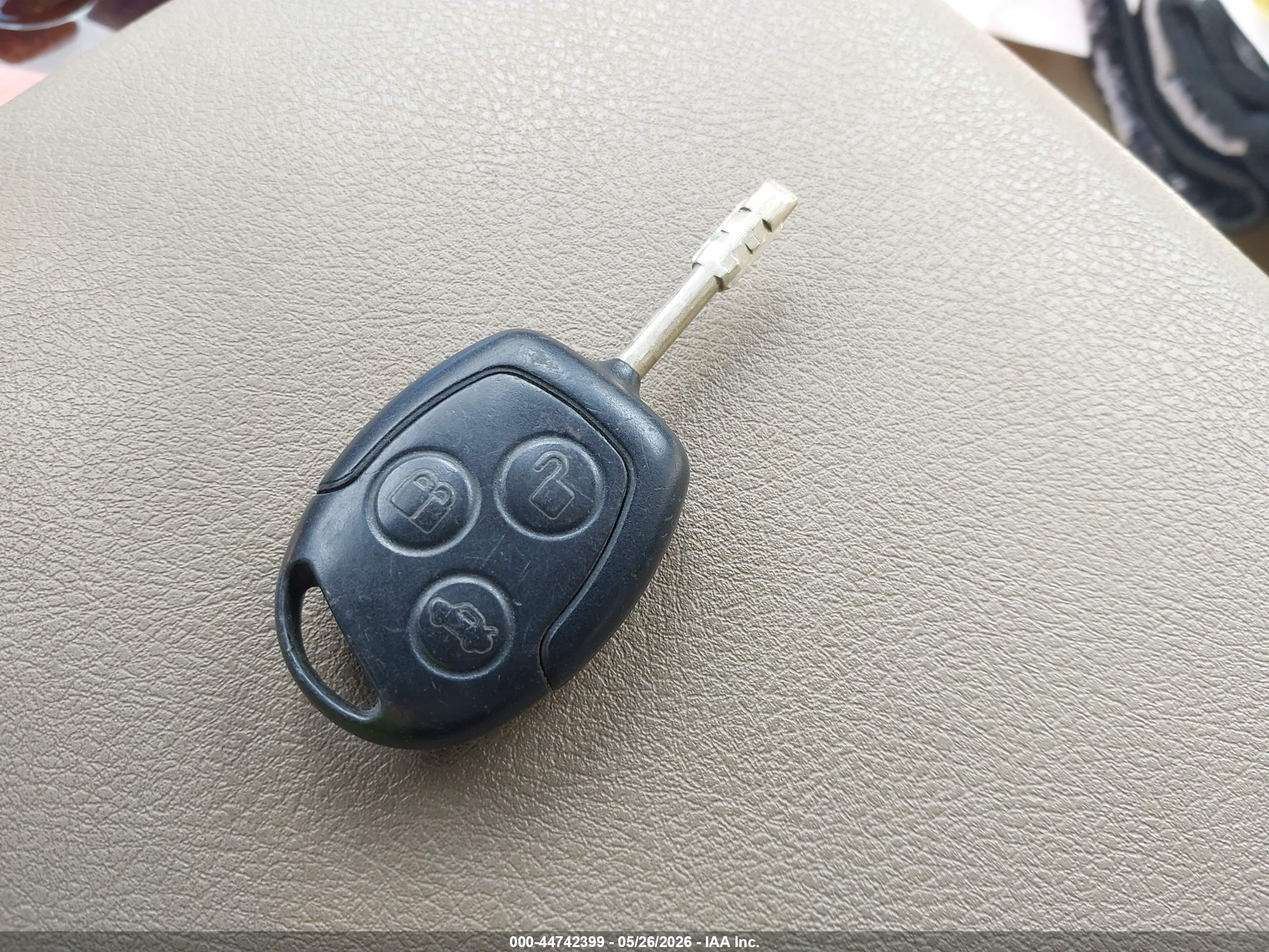 FORD TRANSIT image 11