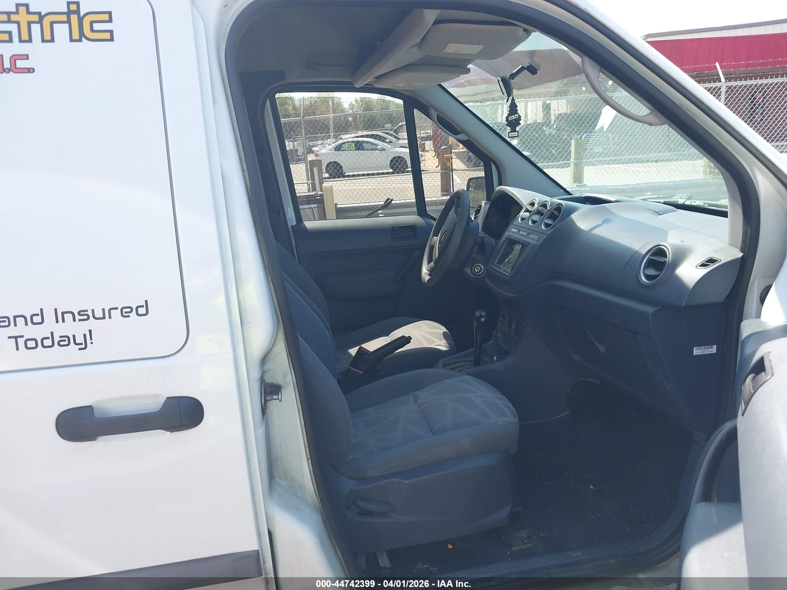 FORD TRANSIT image 5