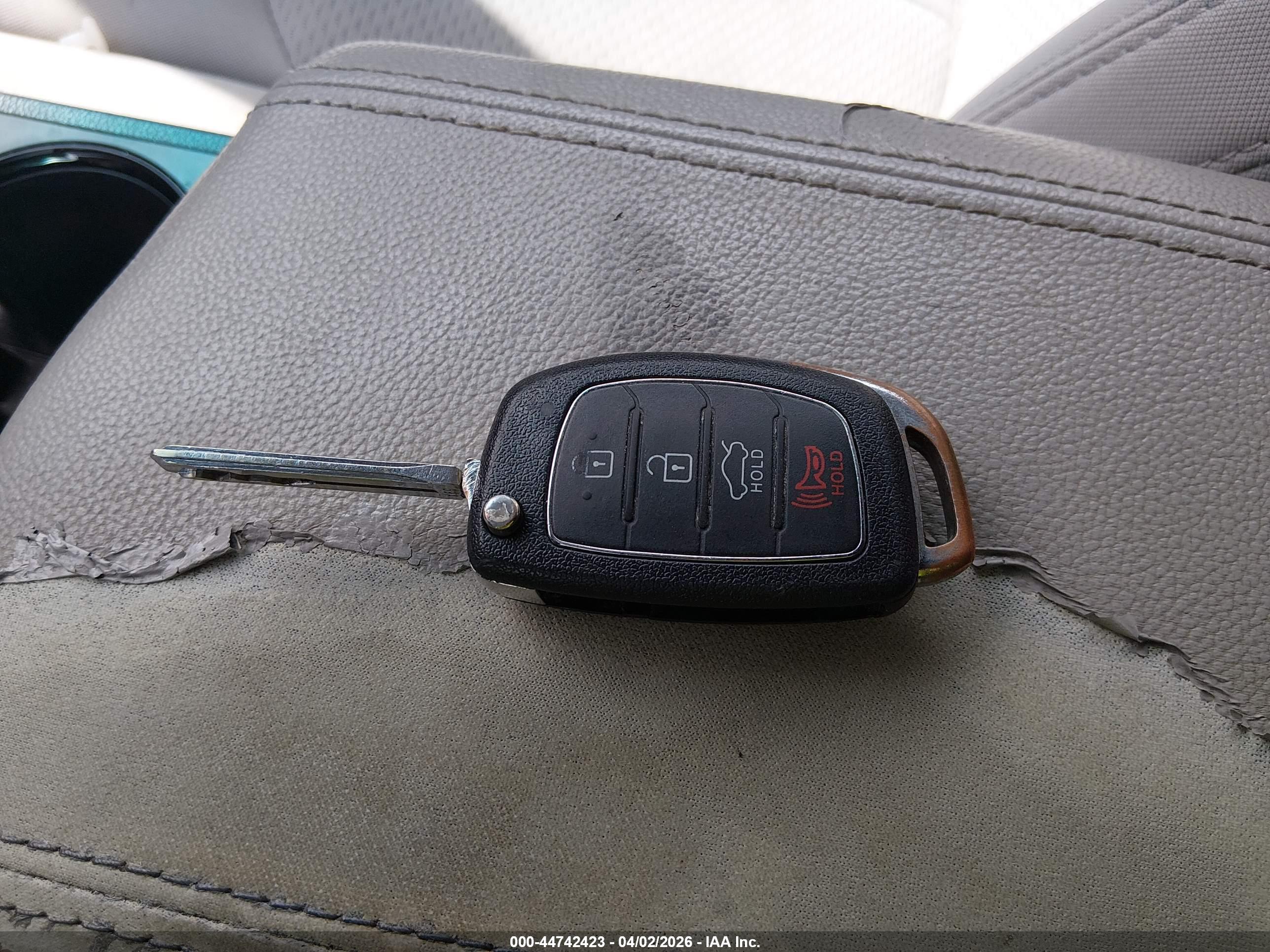 HYUNDAI SONATA image 11