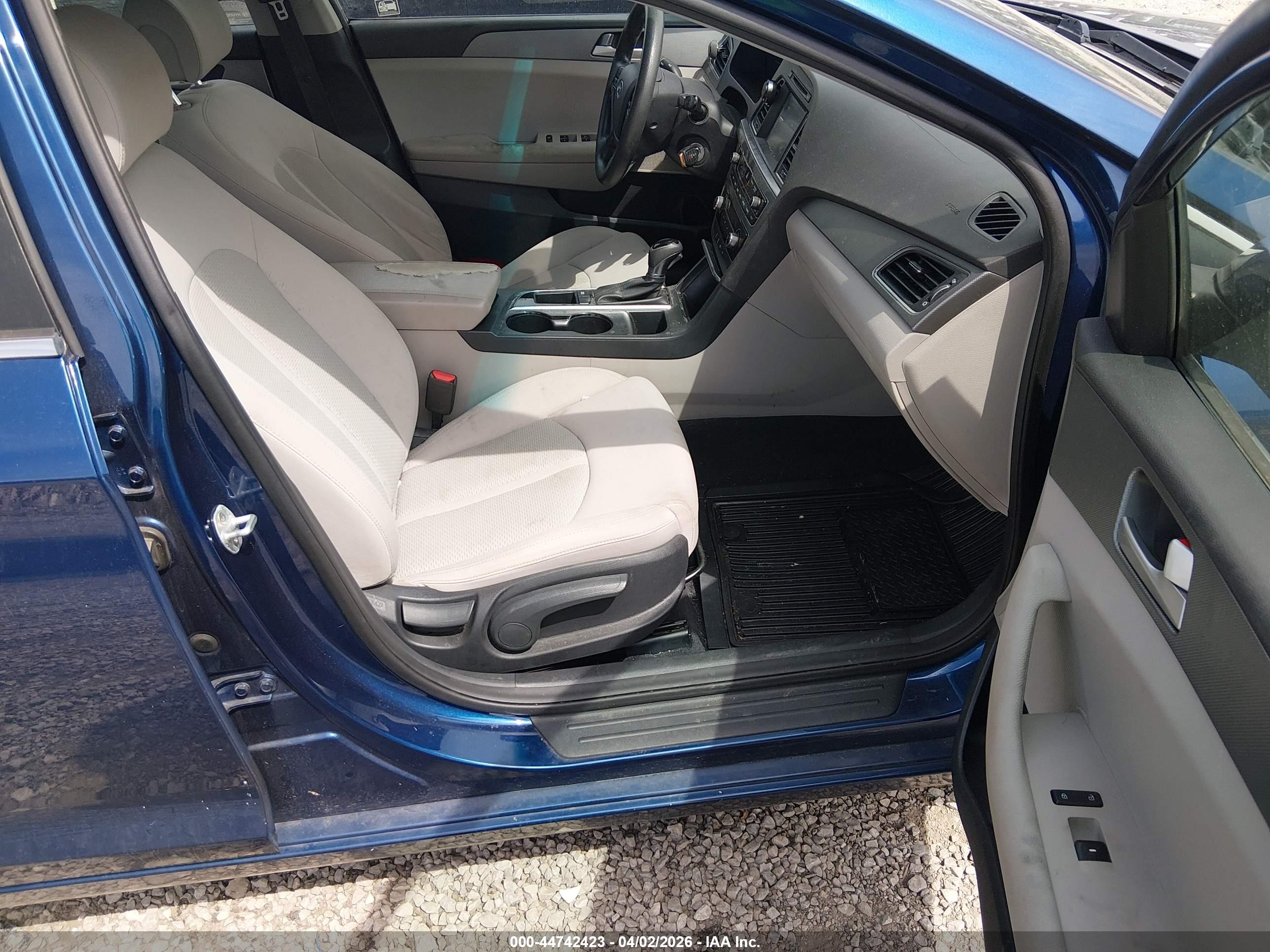HYUNDAI SONATA image 5