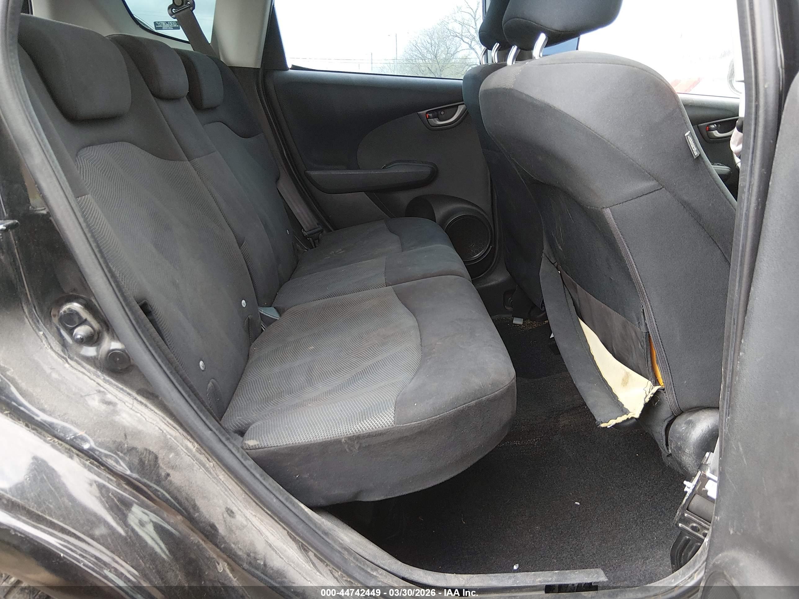 HONDA FIT image 8