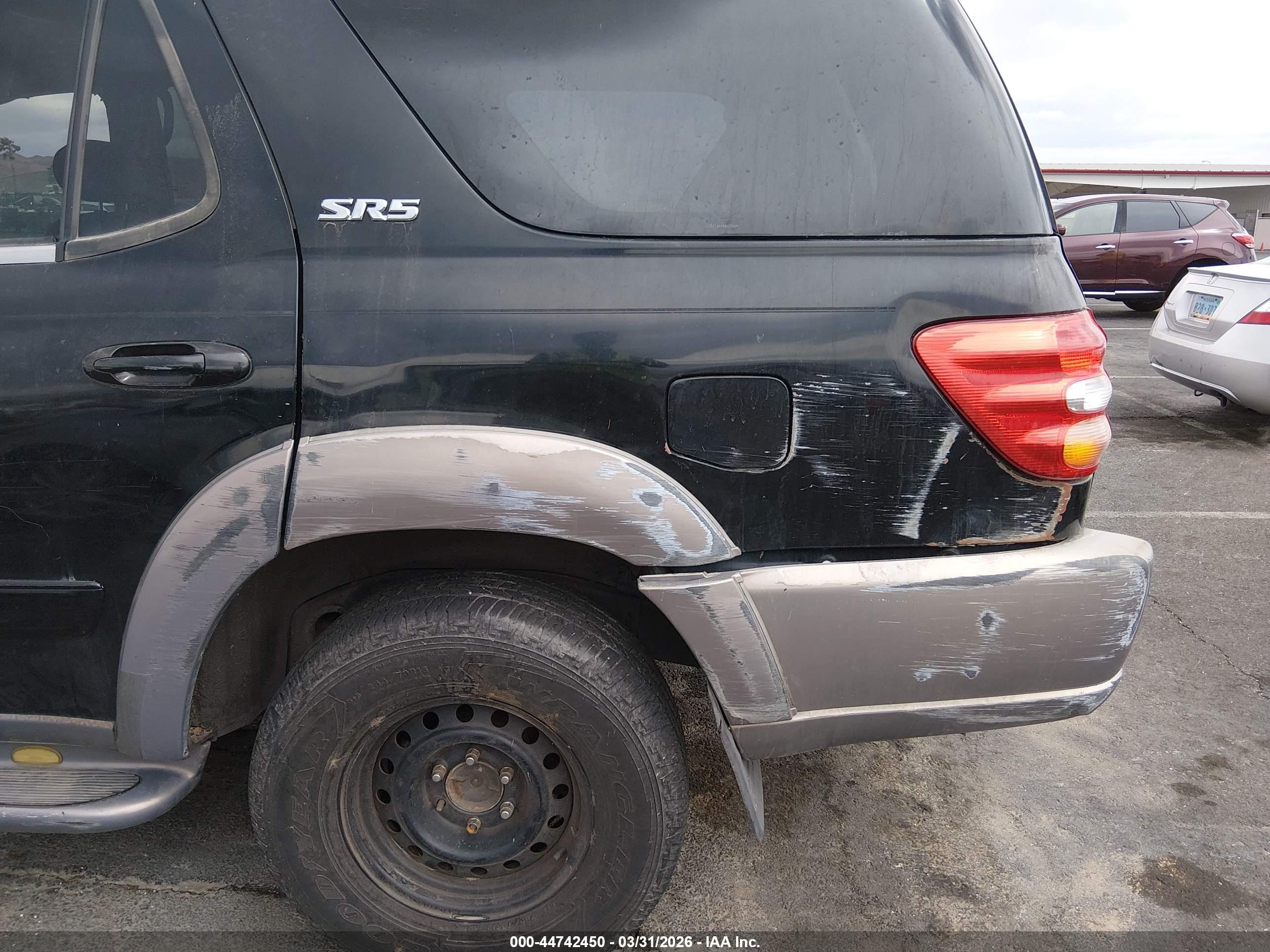 TOYOTA SEQUOIA image 6