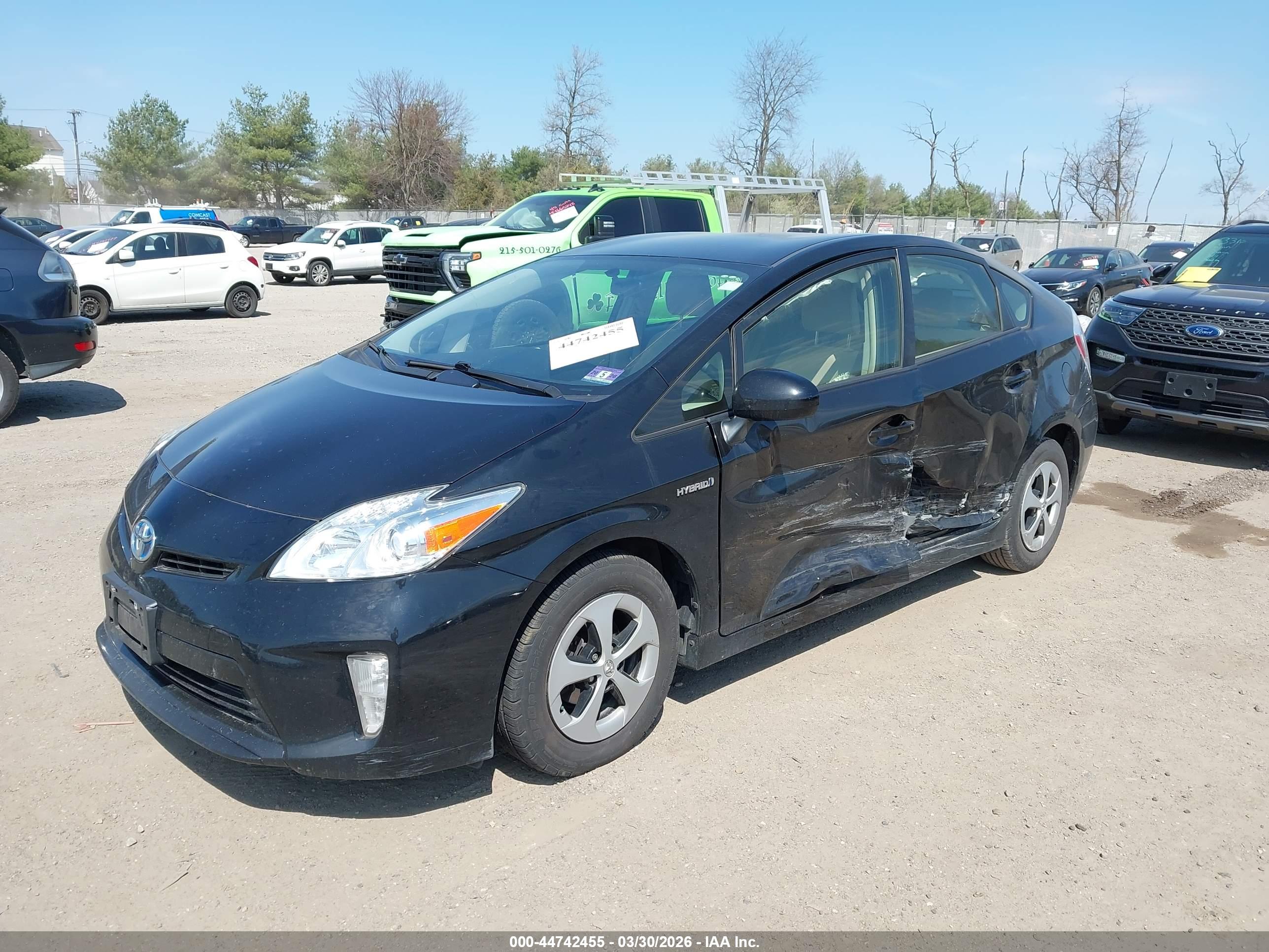 TOYOTA PRIUS image 2