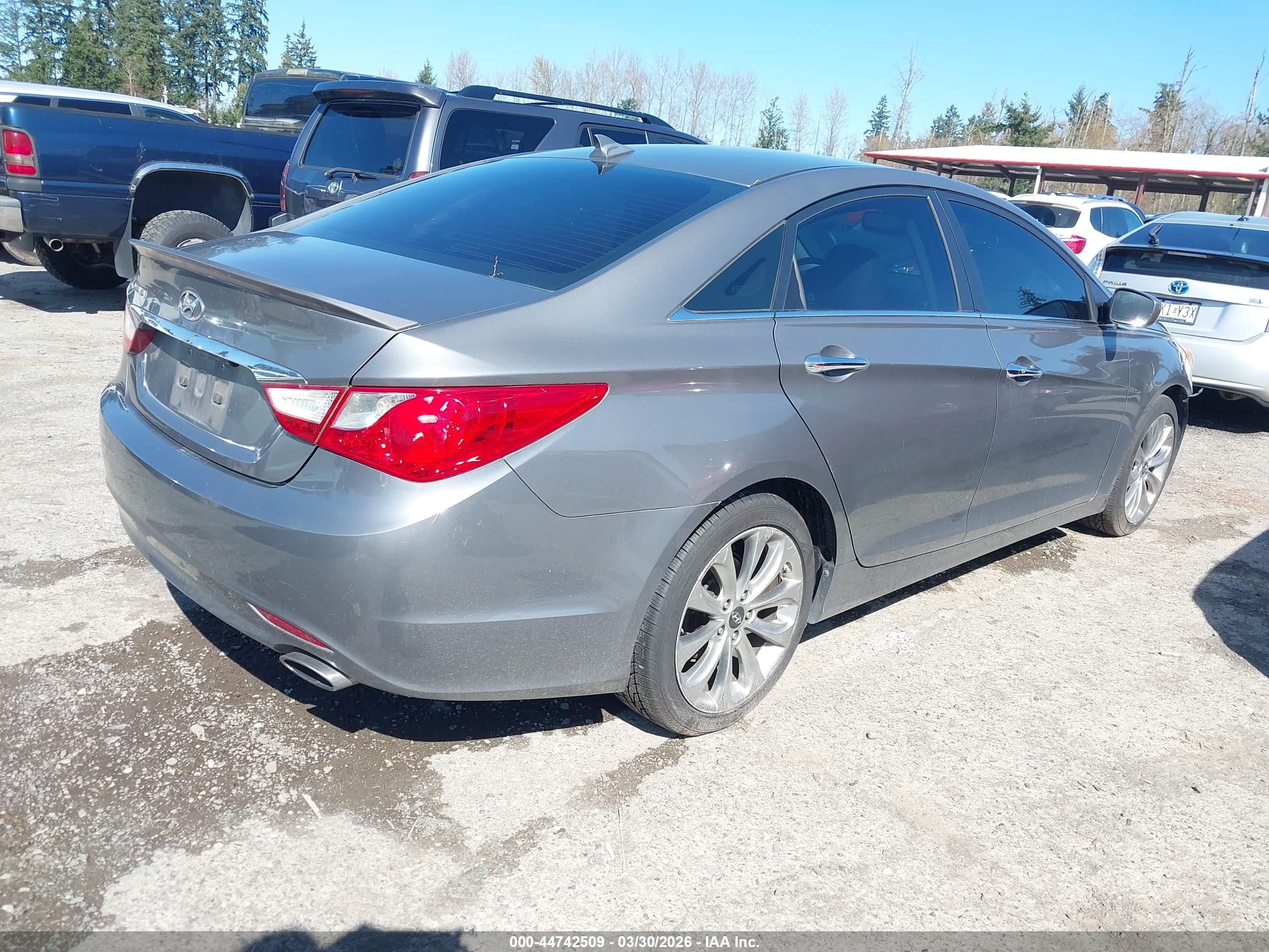 HYUNDAI SONATA image 4