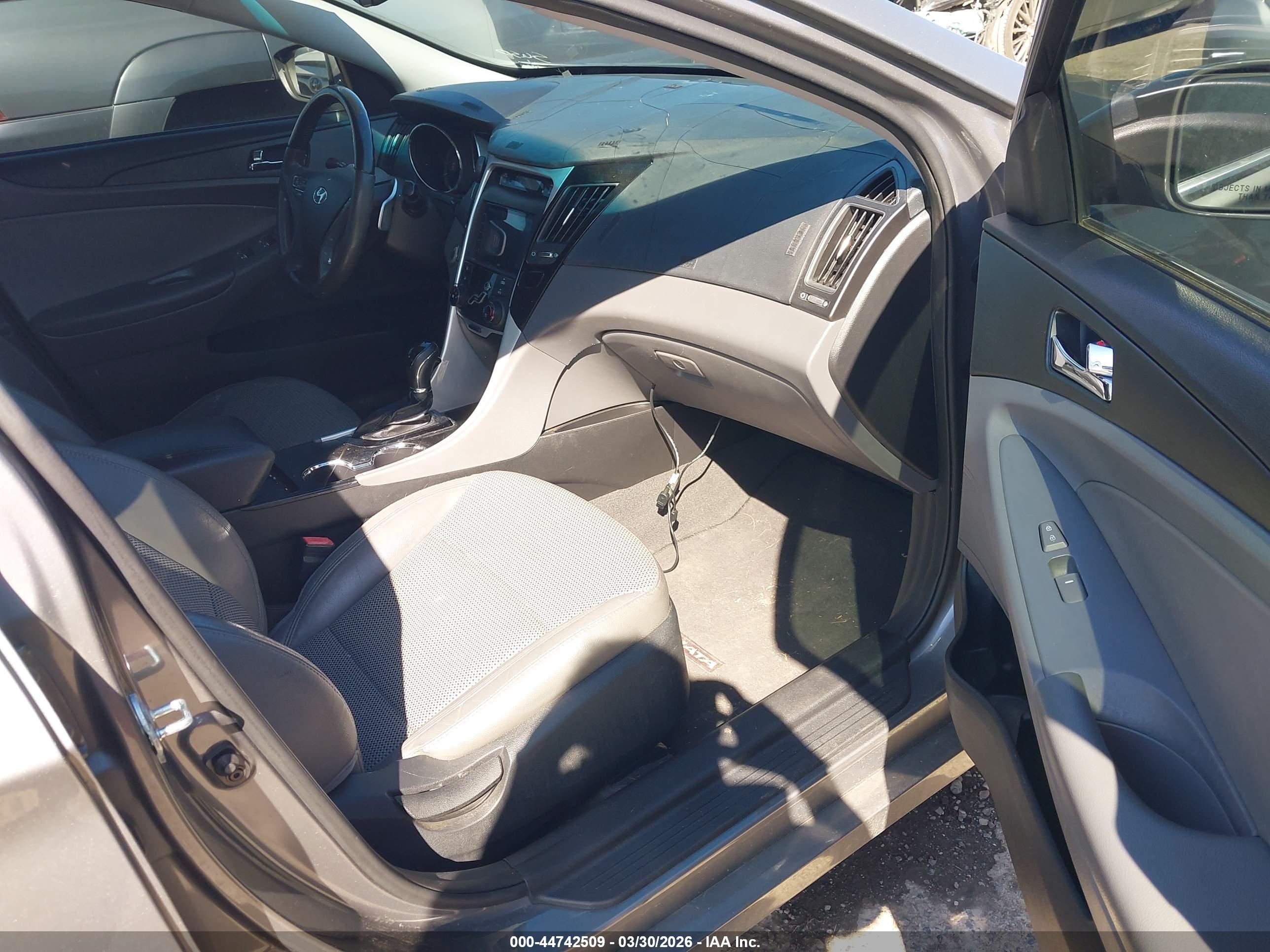 HYUNDAI SONATA image 5