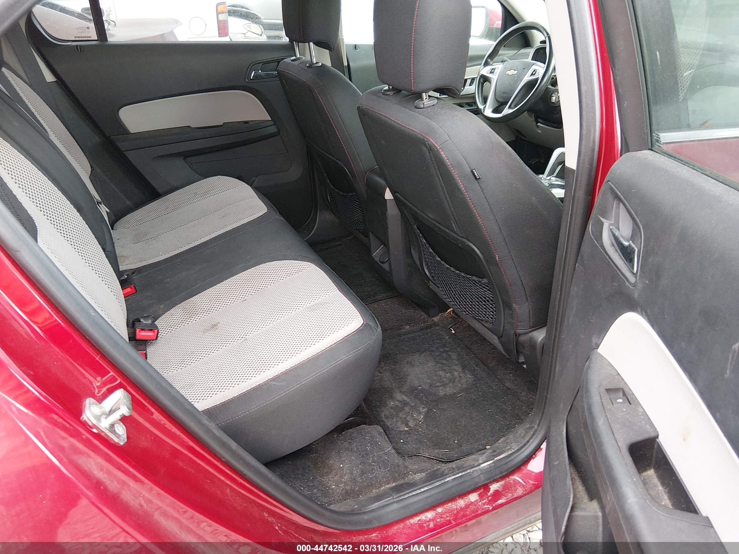 CHEVROLET EQUINOX image 8