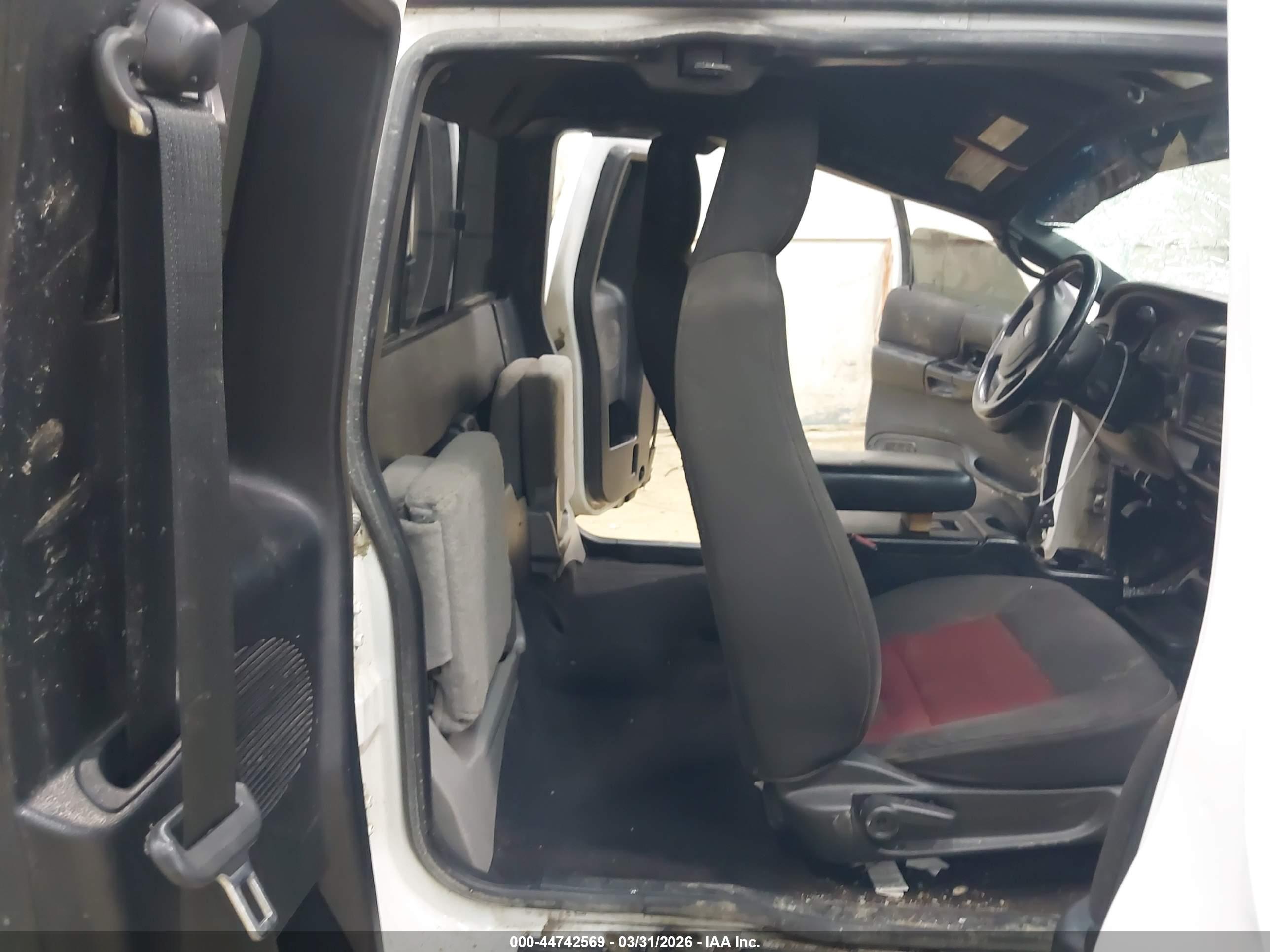 FORD RANGER image 8