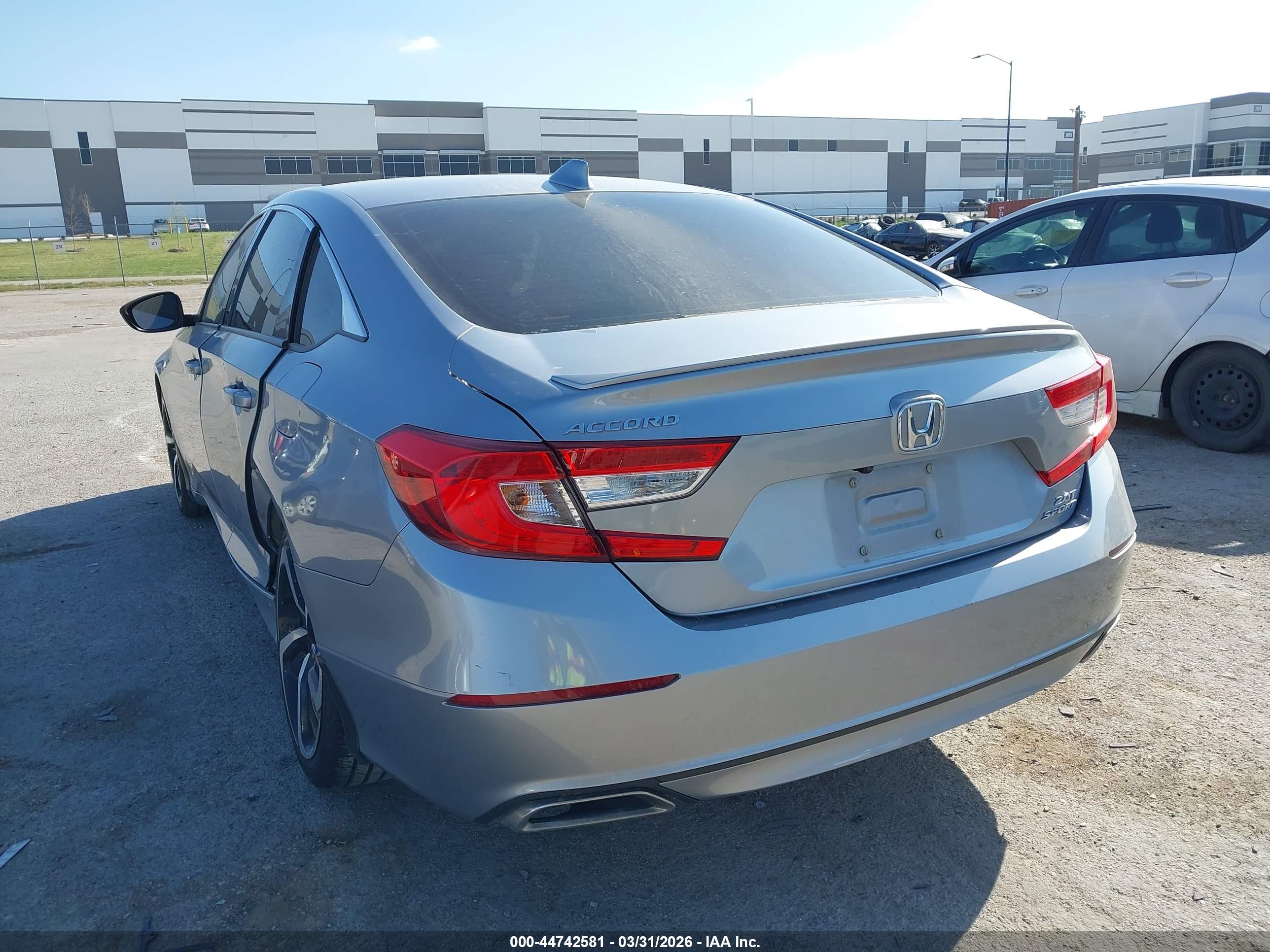 HONDA ACCORD image 3