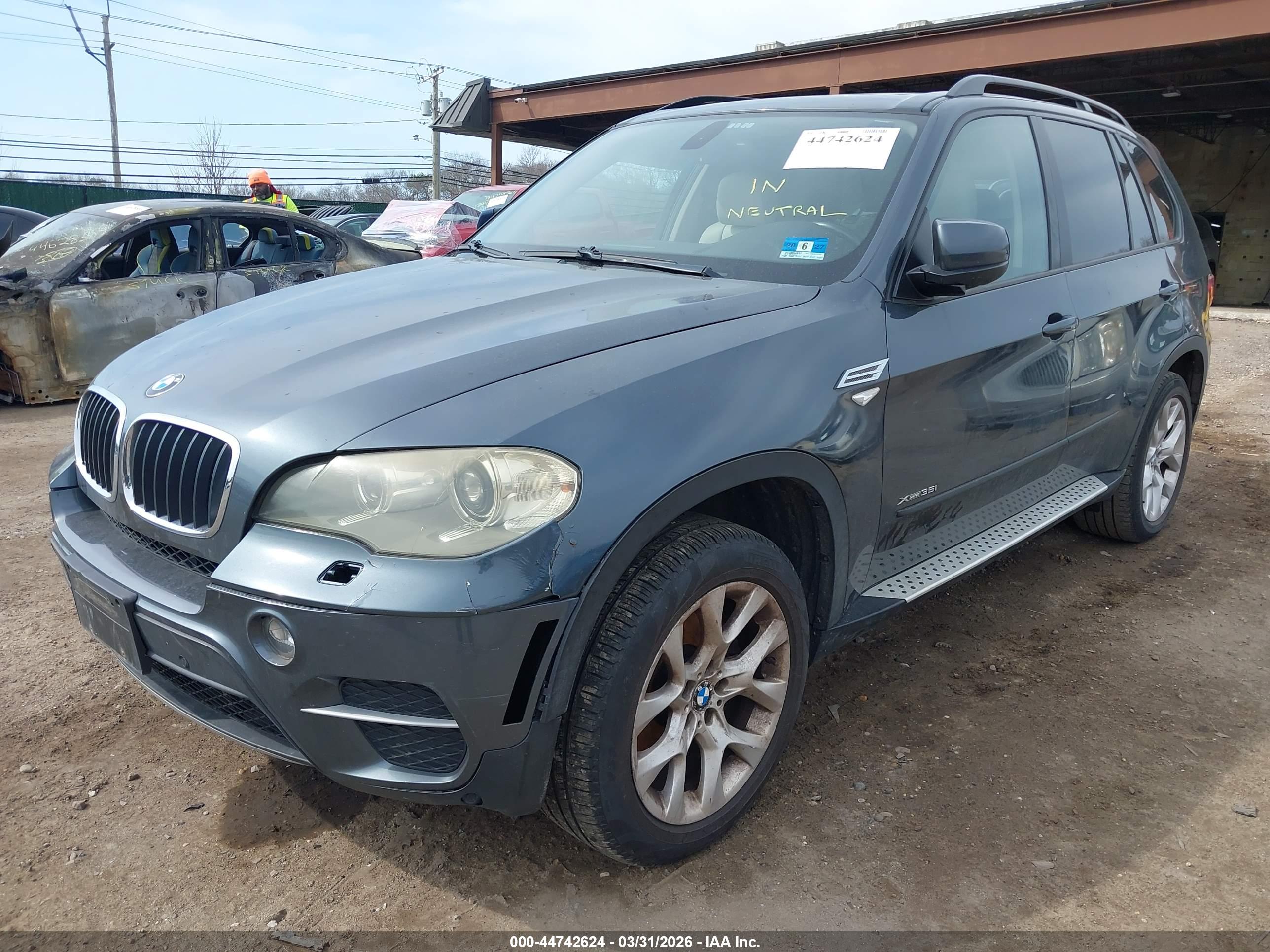 BMW X5 image 2