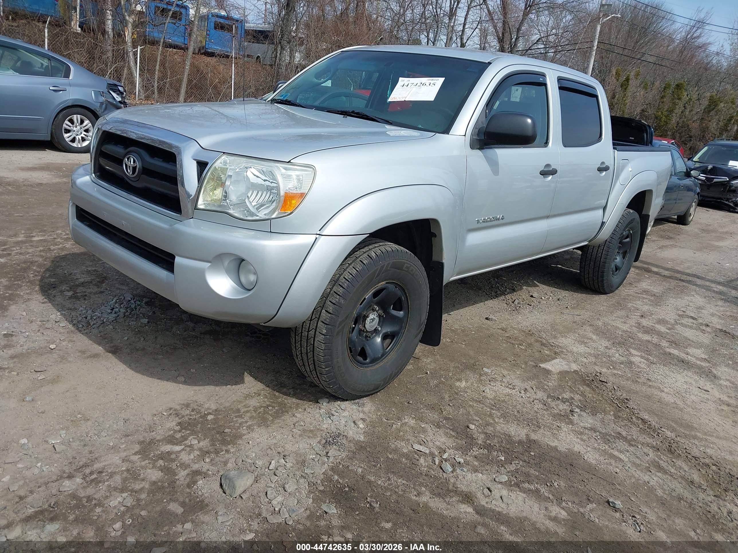 TOYOTA TACOMA image 2