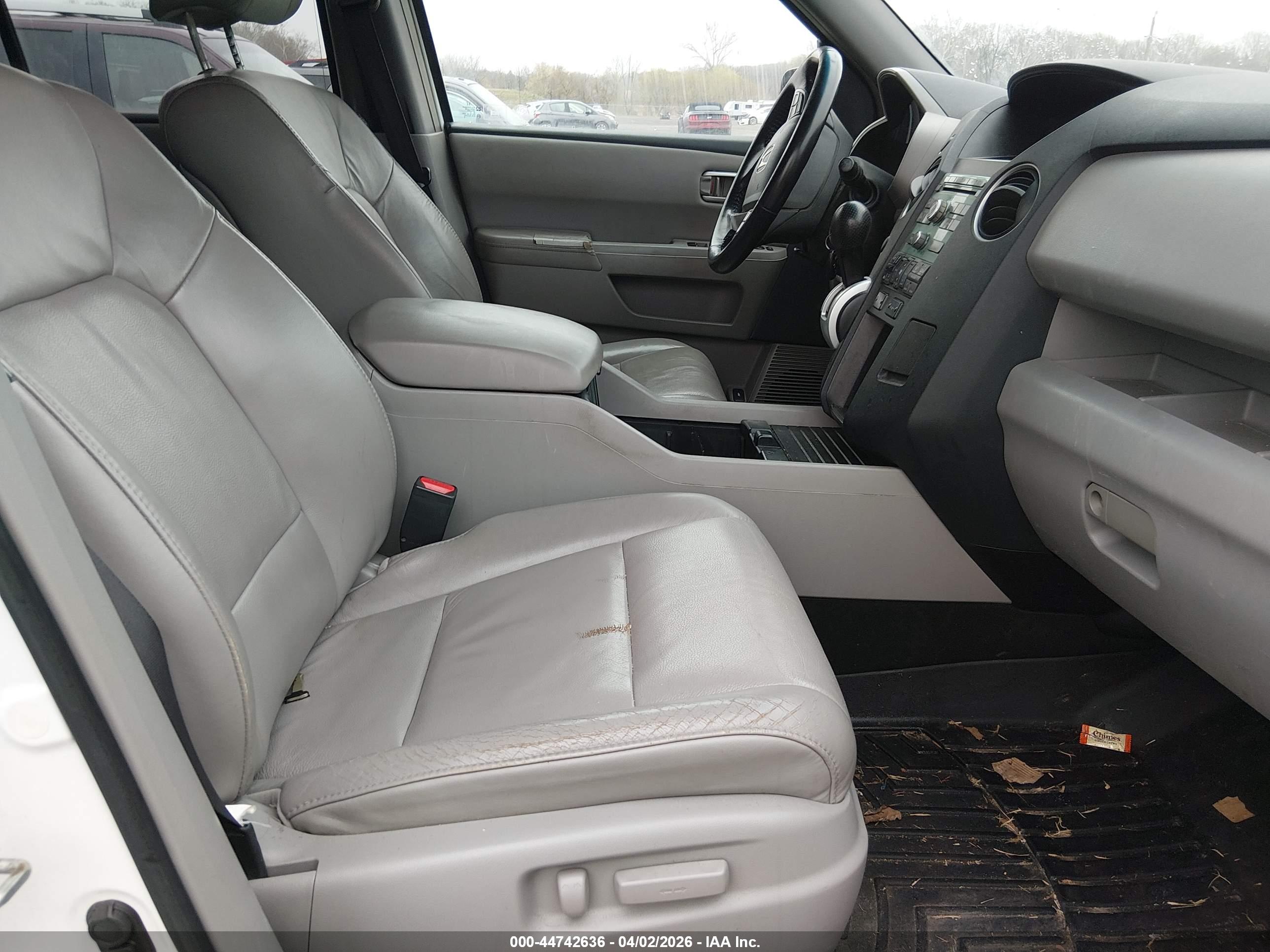 HONDA PILOT image 5