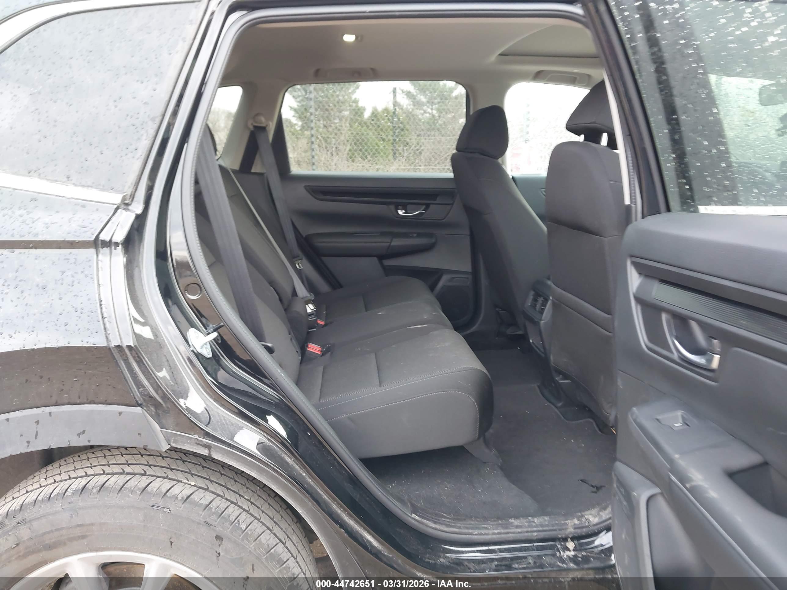 HONDA CR-V image 8