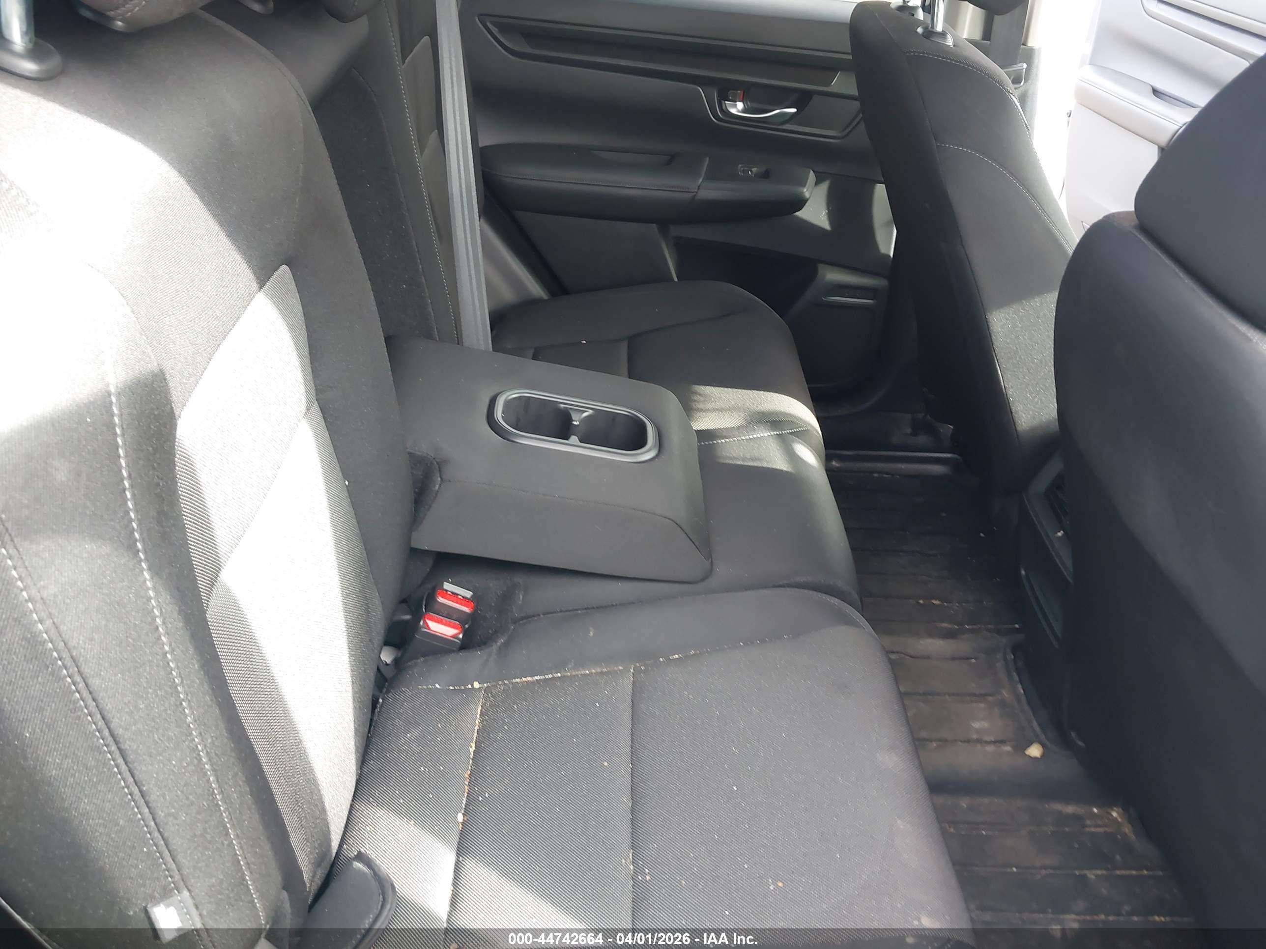 HONDA CR-V image 8