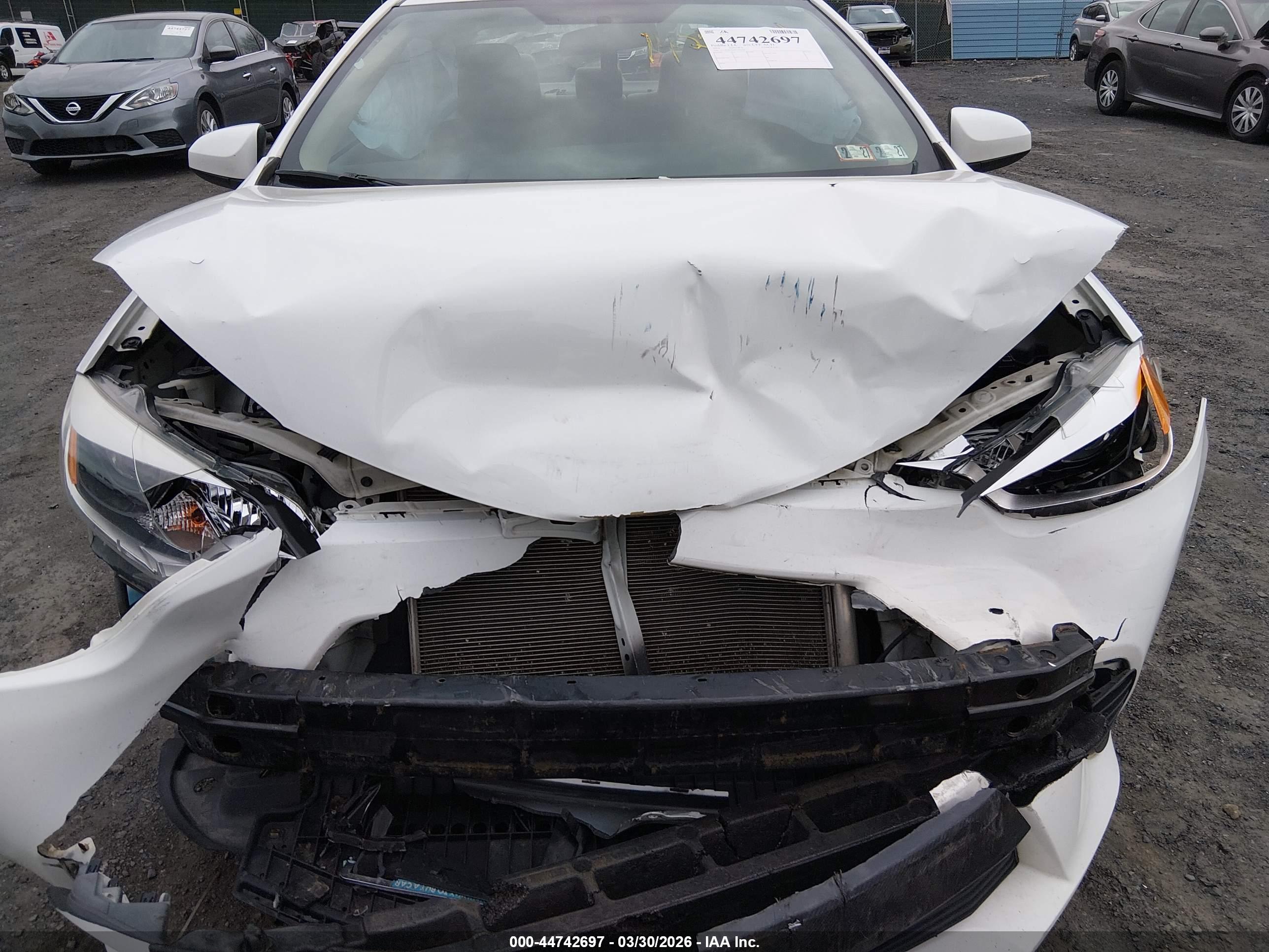 TOYOTA COROLLA image 6