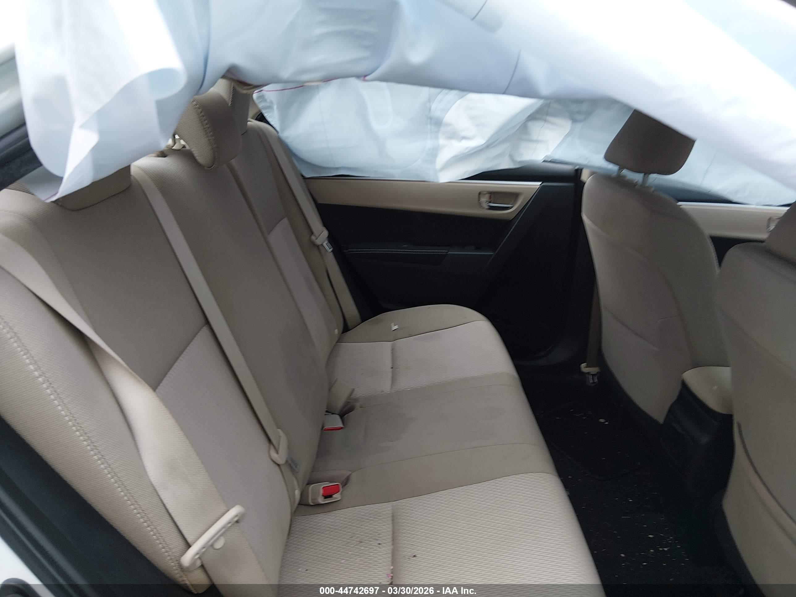 TOYOTA COROLLA image 8