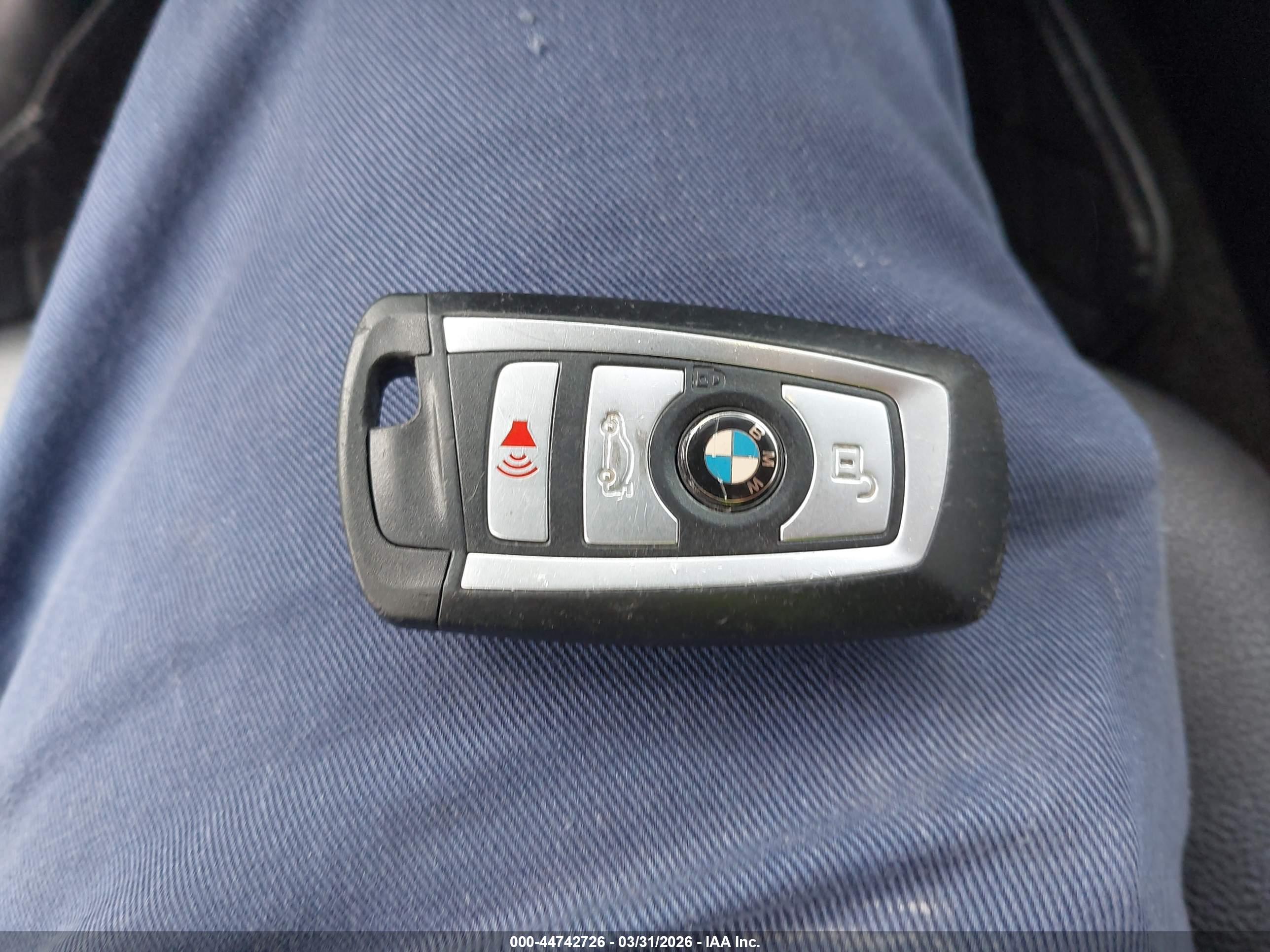 BMW 328I image 11
