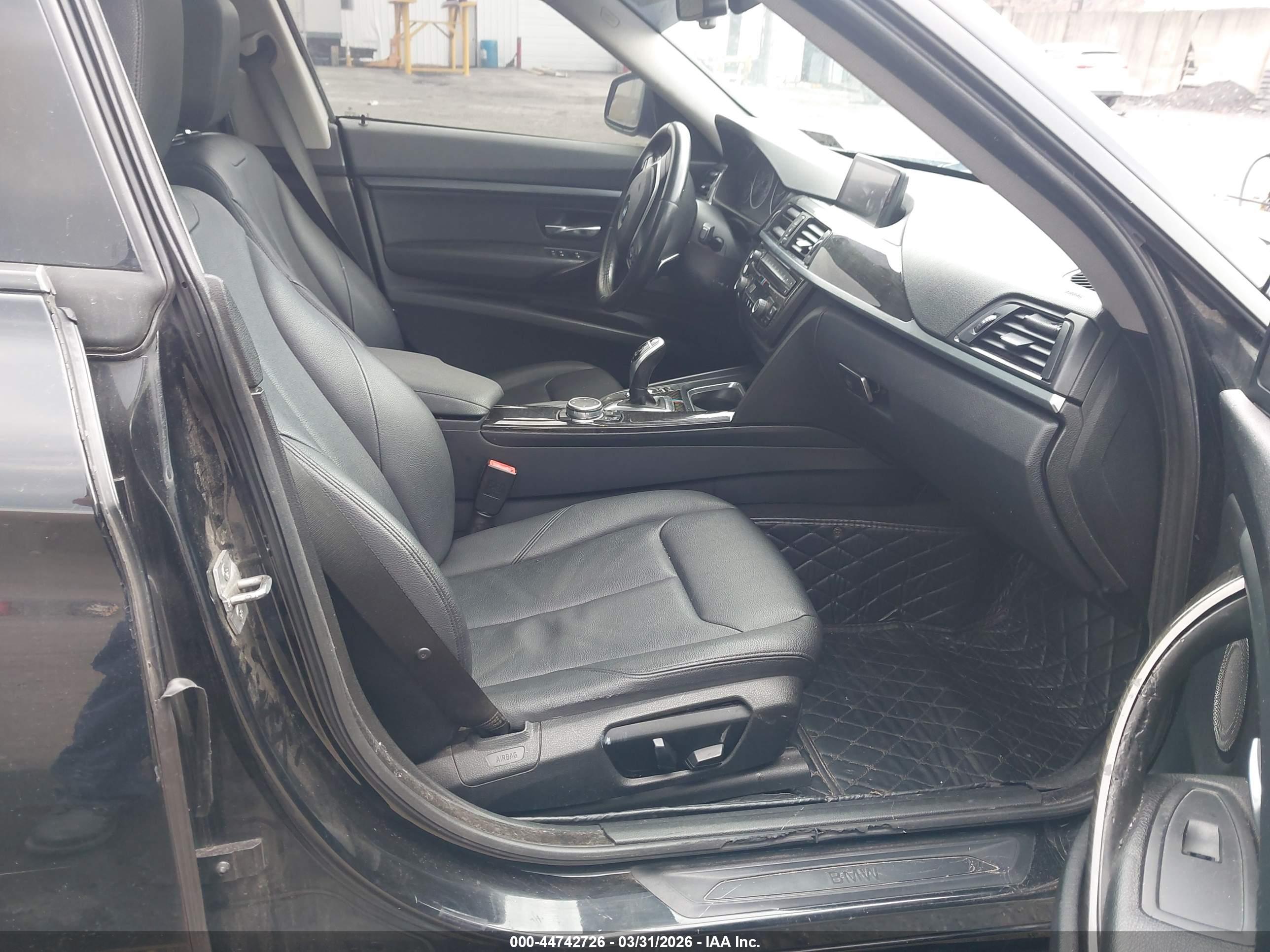 BMW 328I image 5