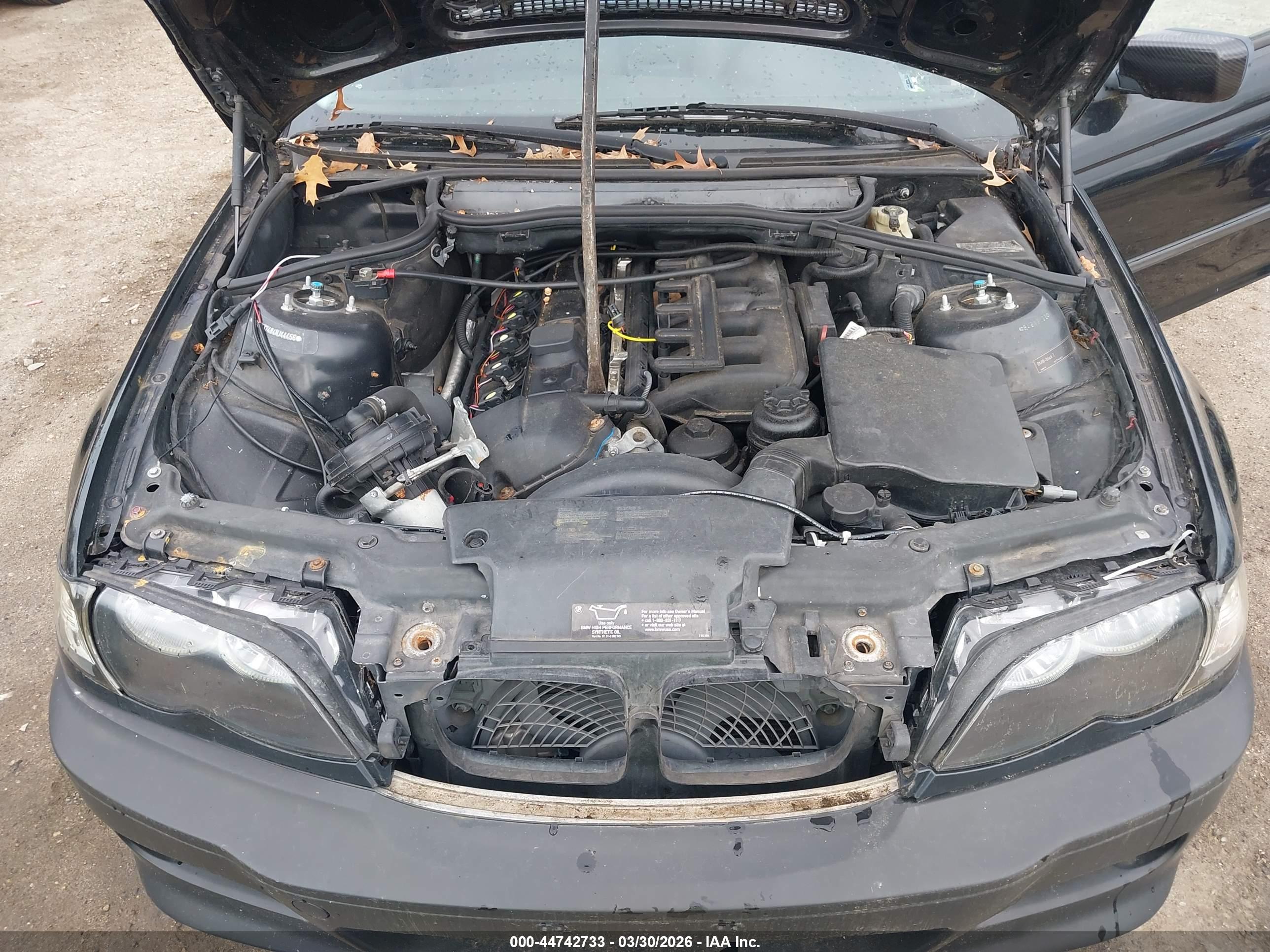 BMW 325I image 10