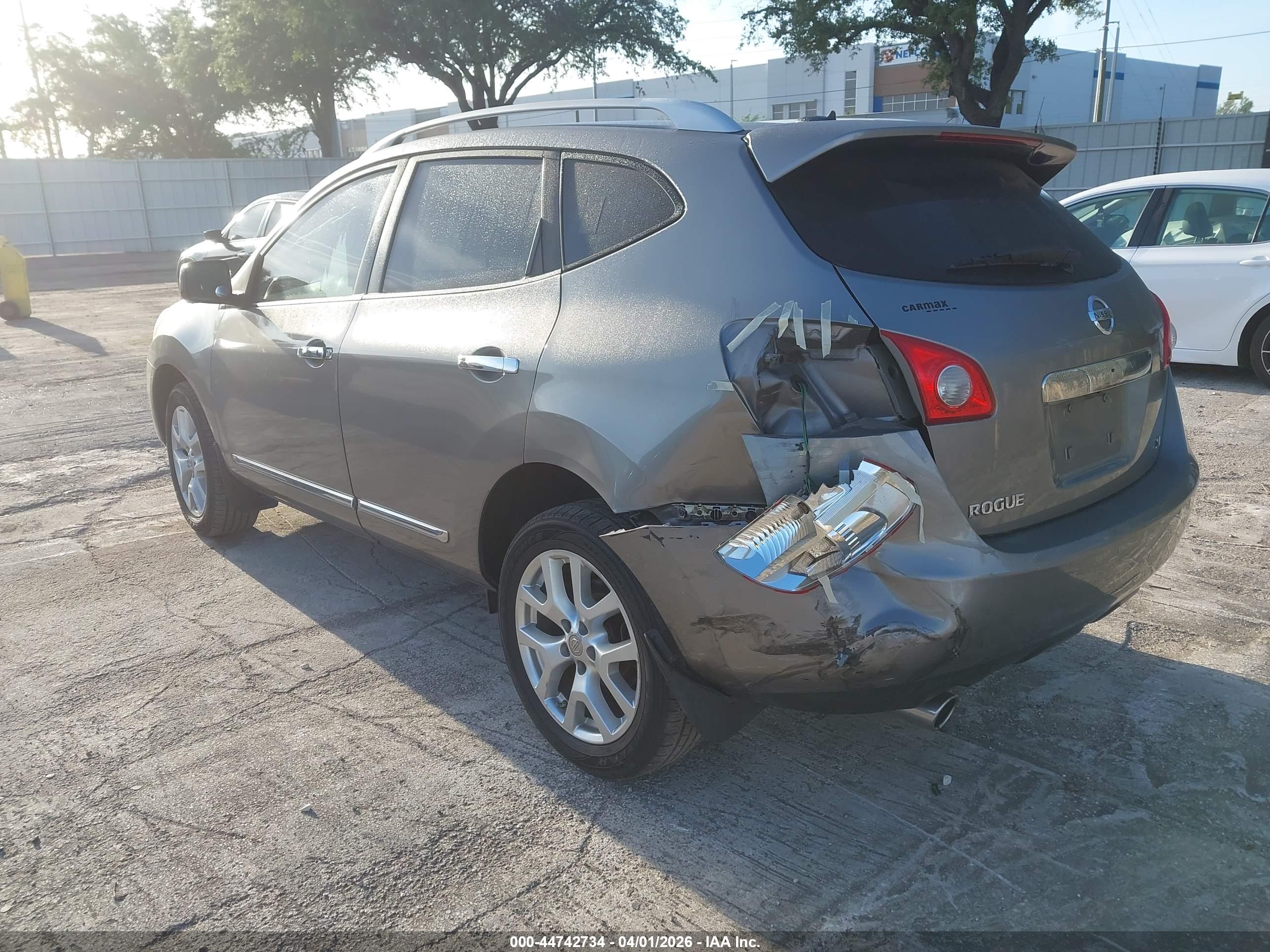 NISSAN ROGUE image 3