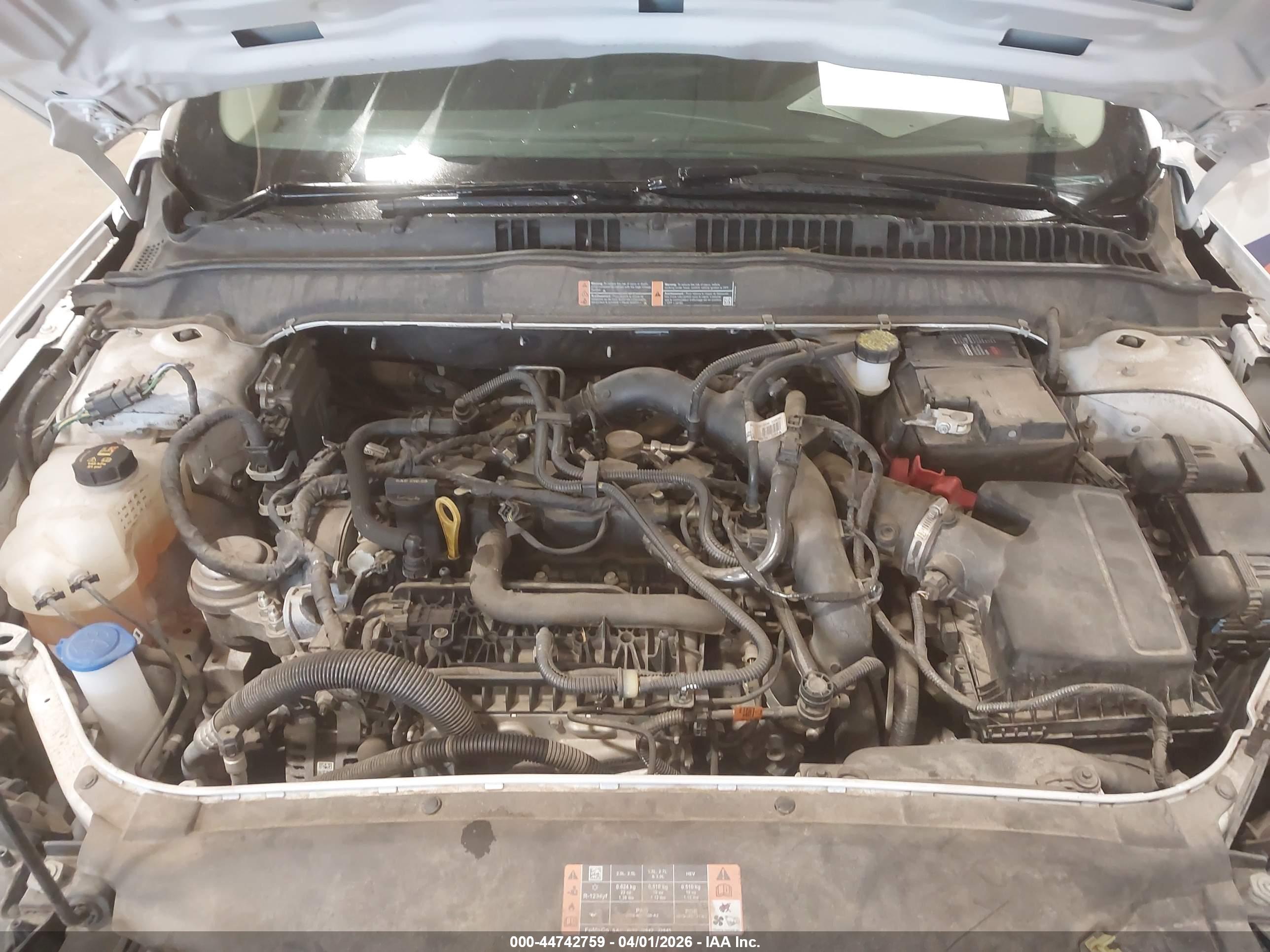 FORD FUSION image 10