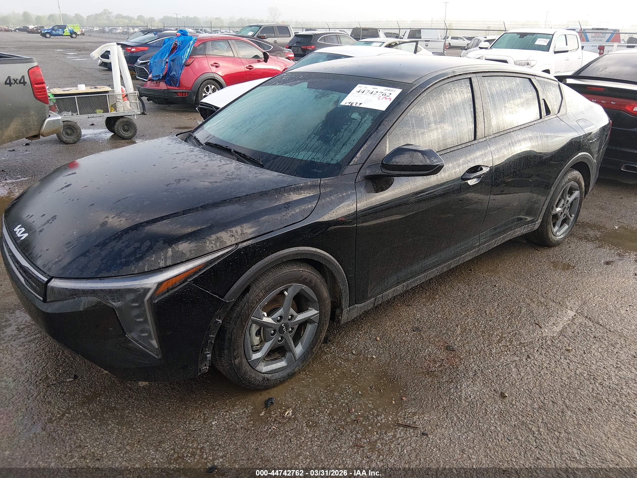 KIA K4 image 2