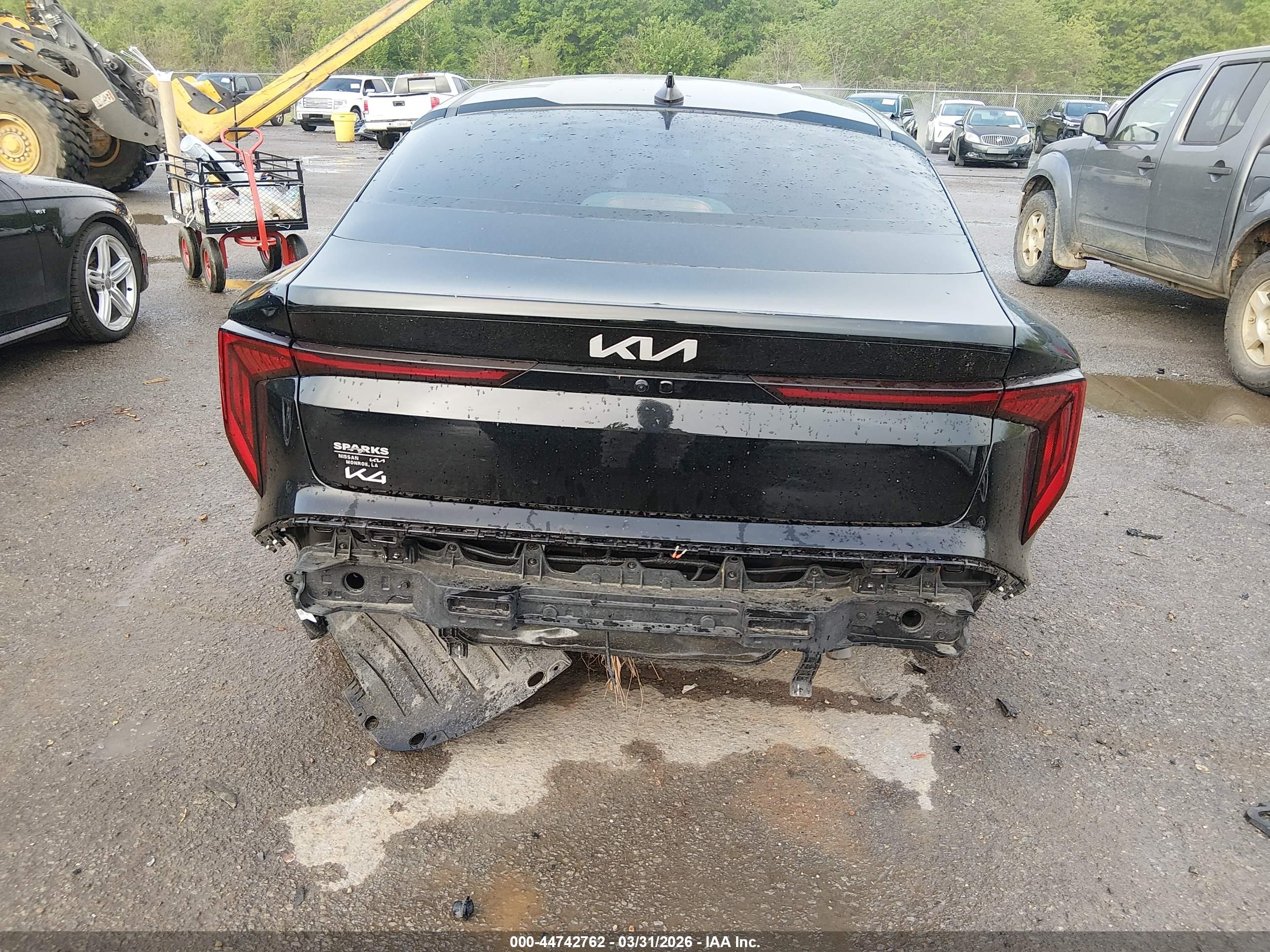 KIA K4 image 6
