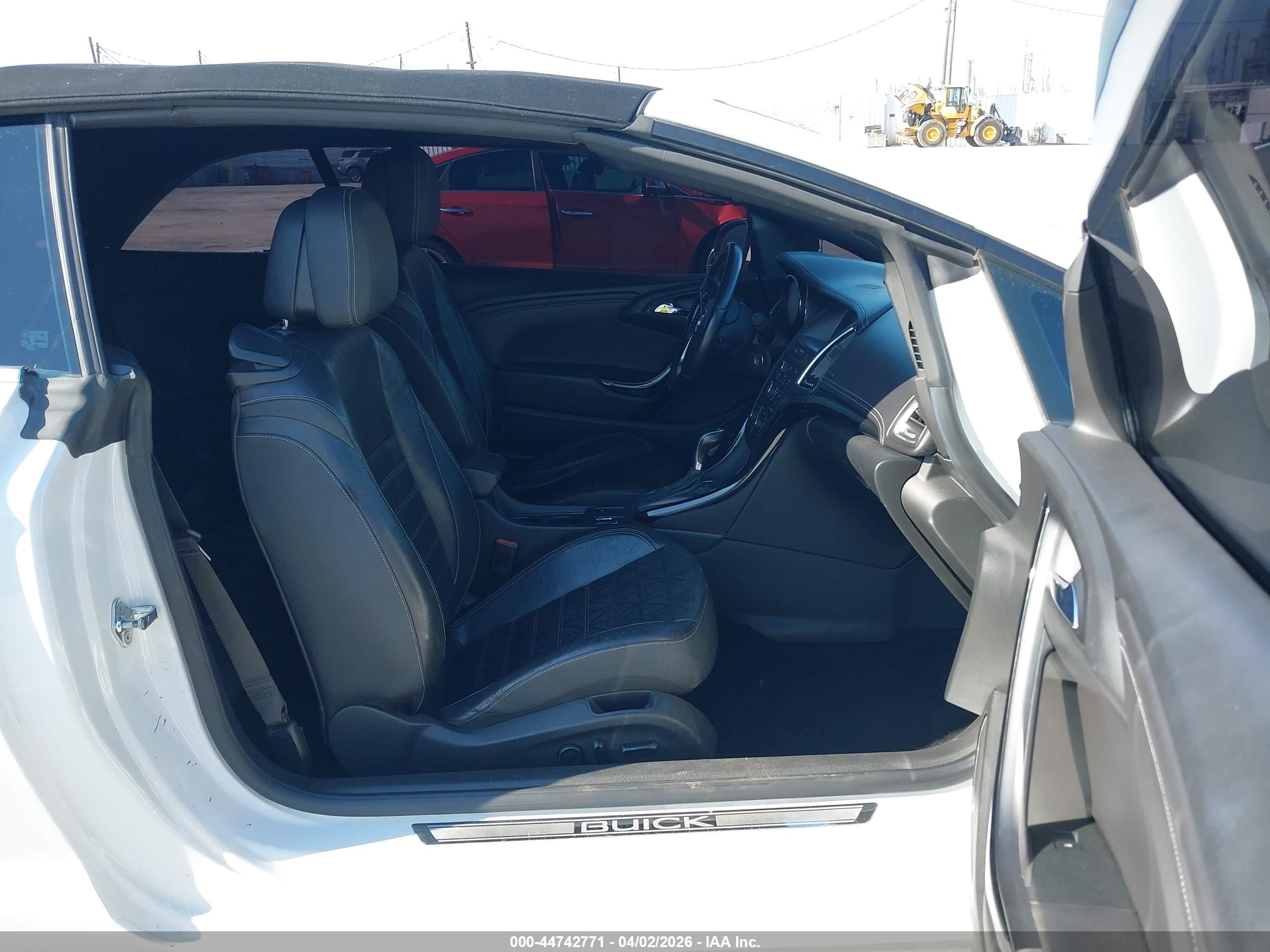 BUICK CASCADA image 5