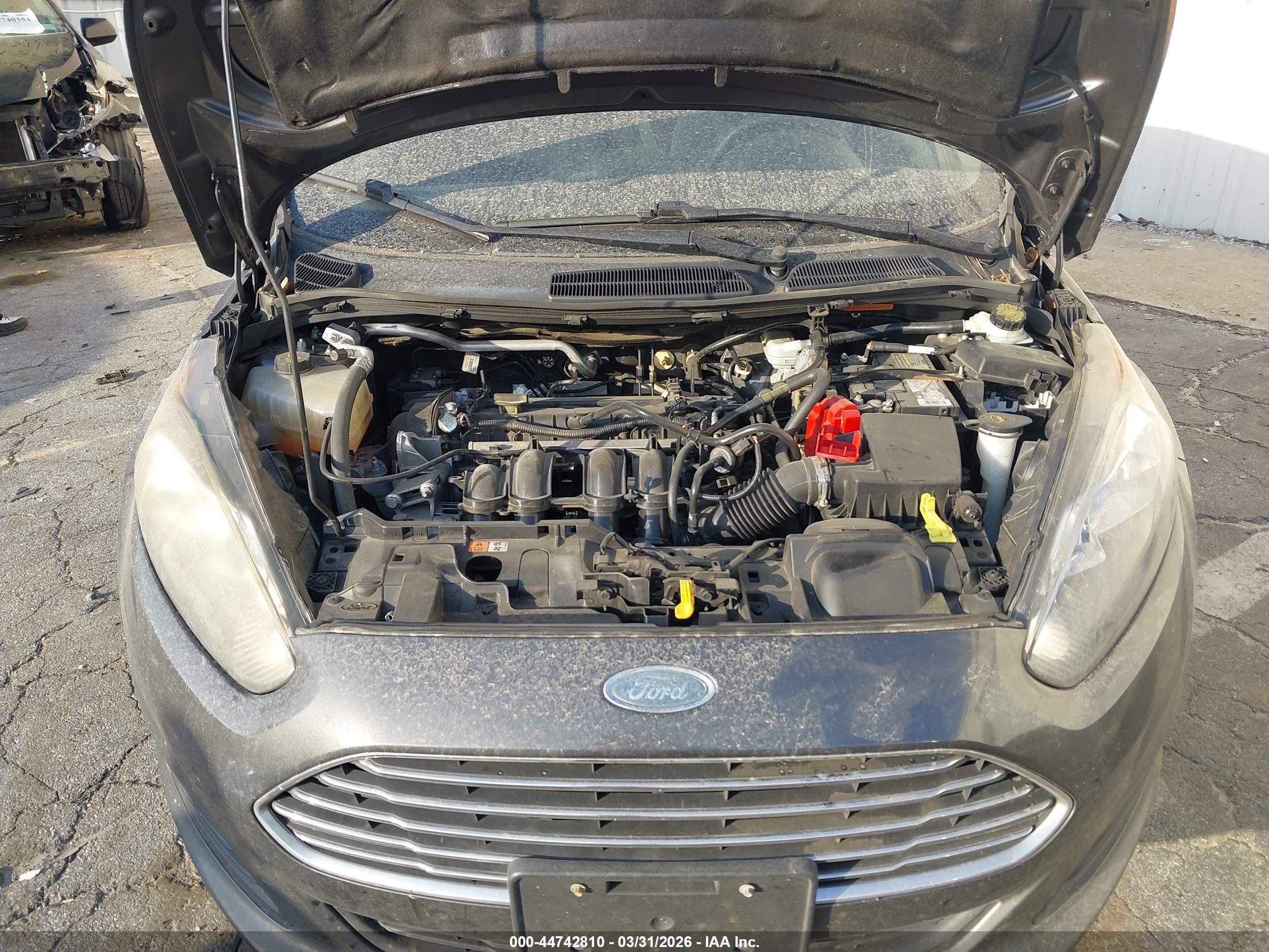 FORD FIESTA image 10