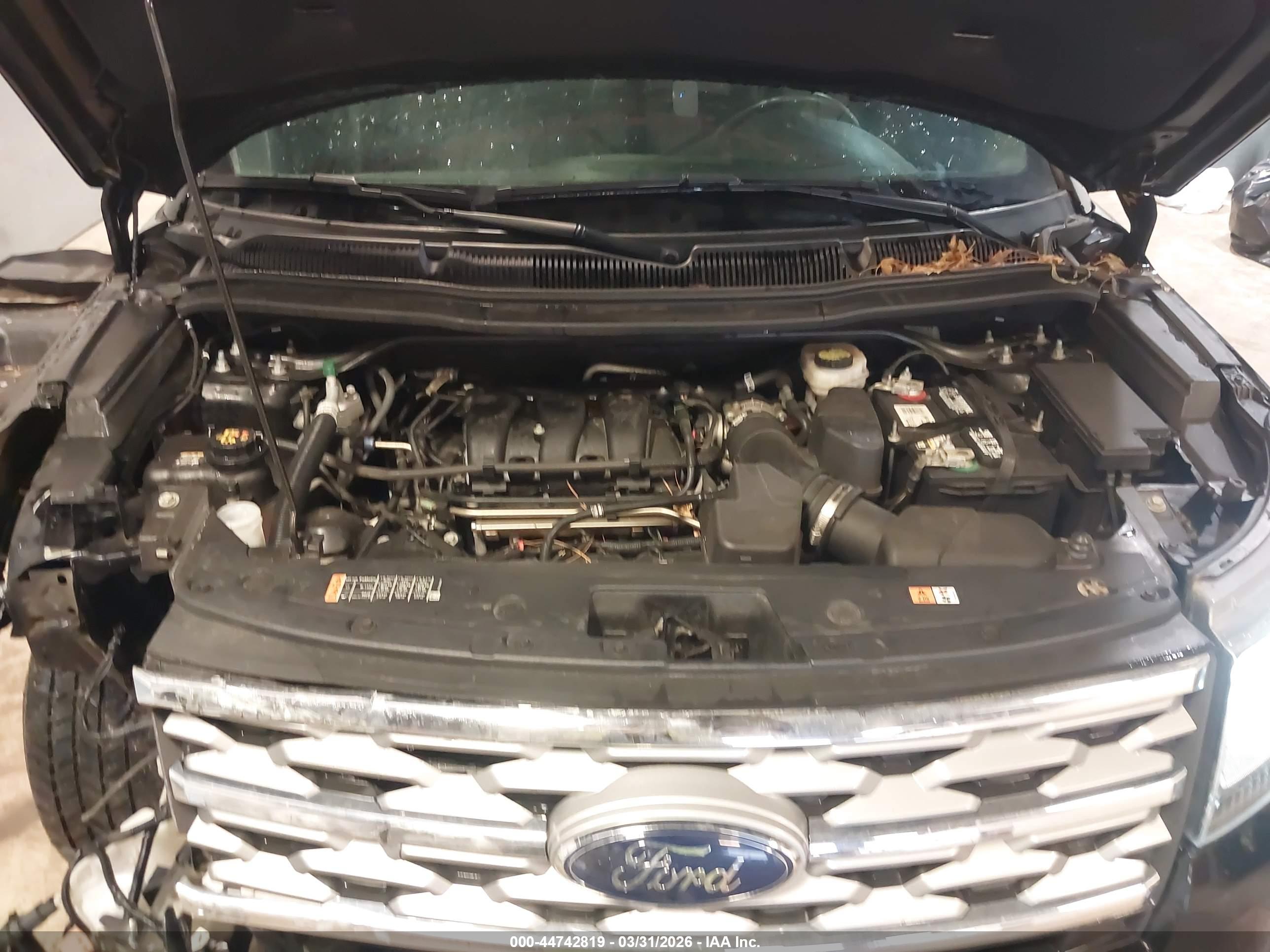 FORD EXPLORER image 10