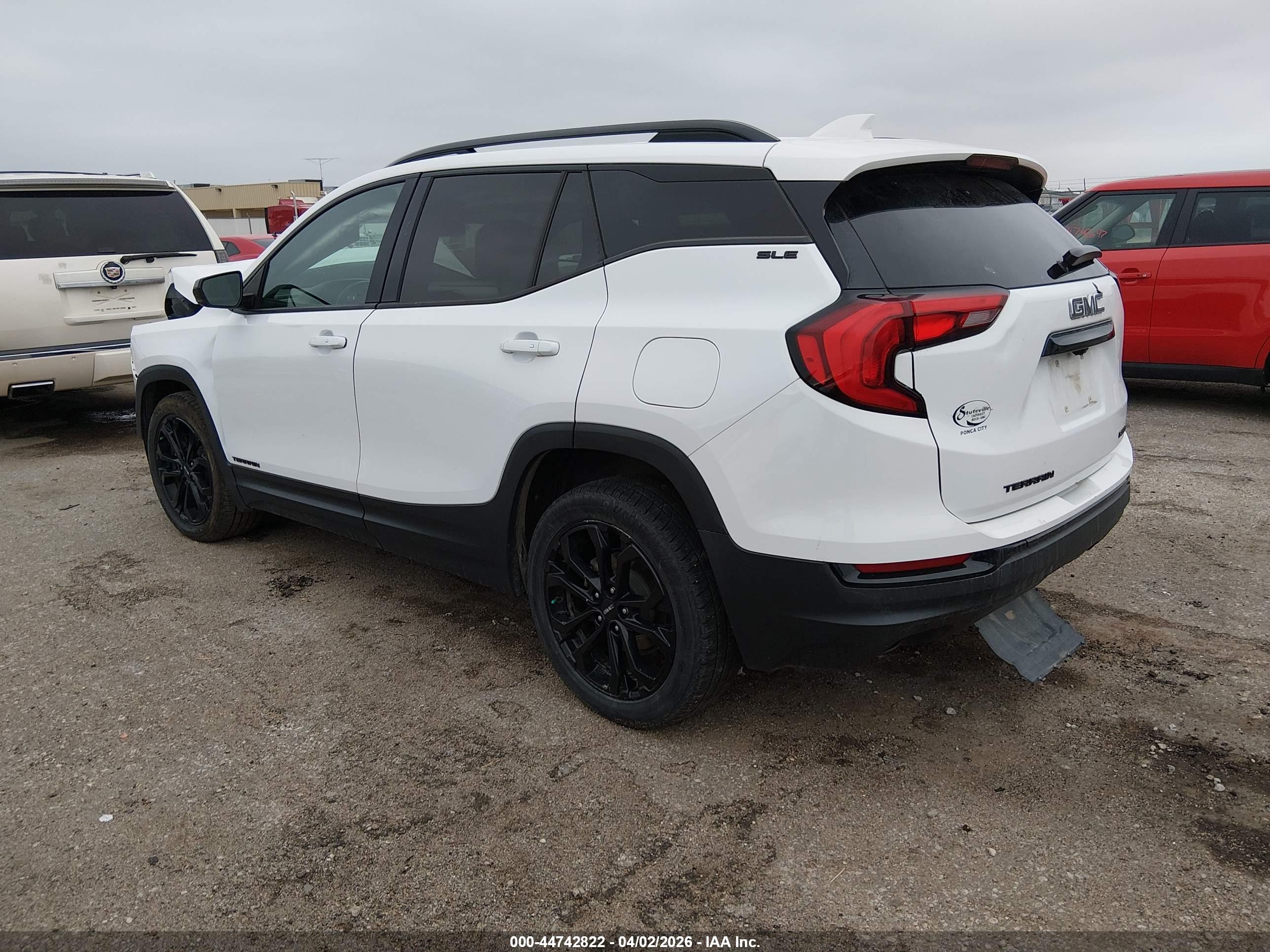 GMC TERRAIN image 3