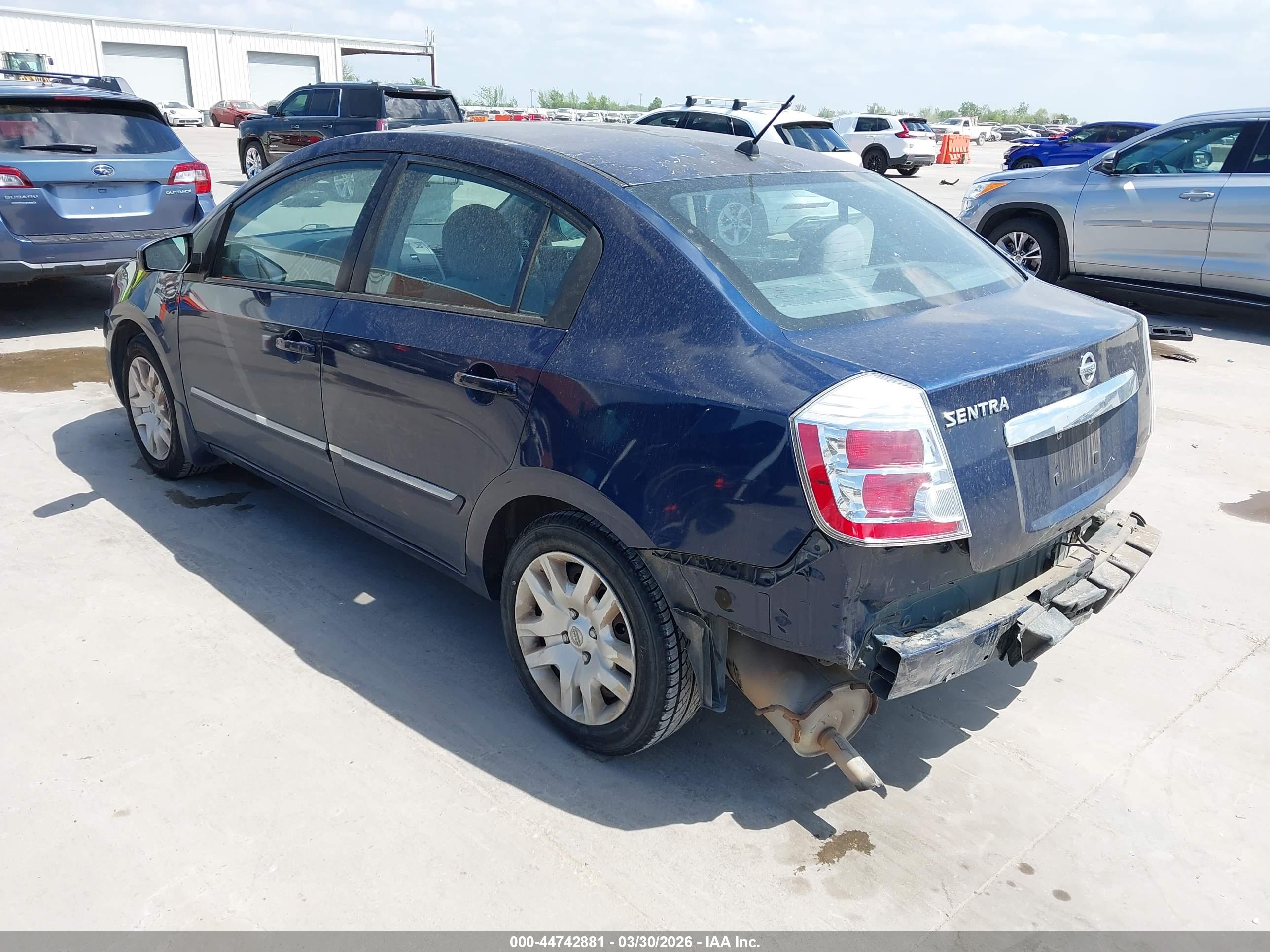 NISSAN SENTRA image 3