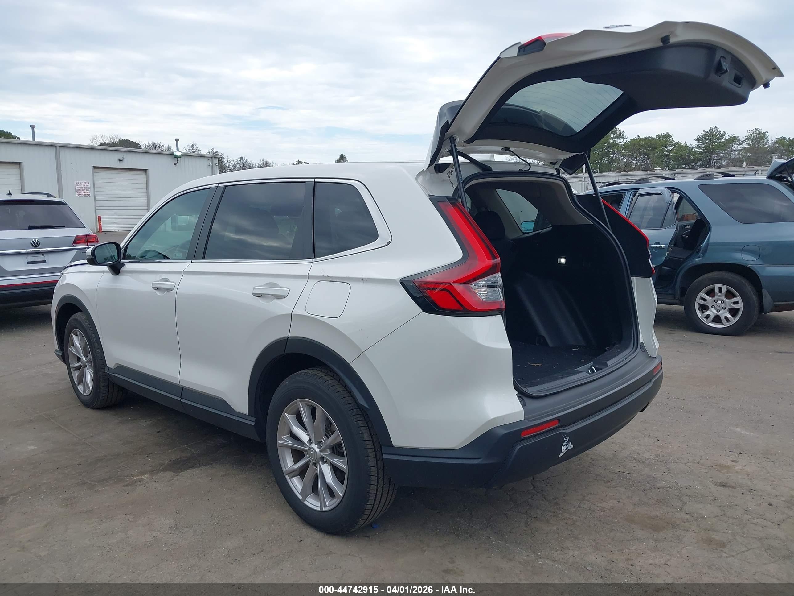 HONDA CR-V image 3