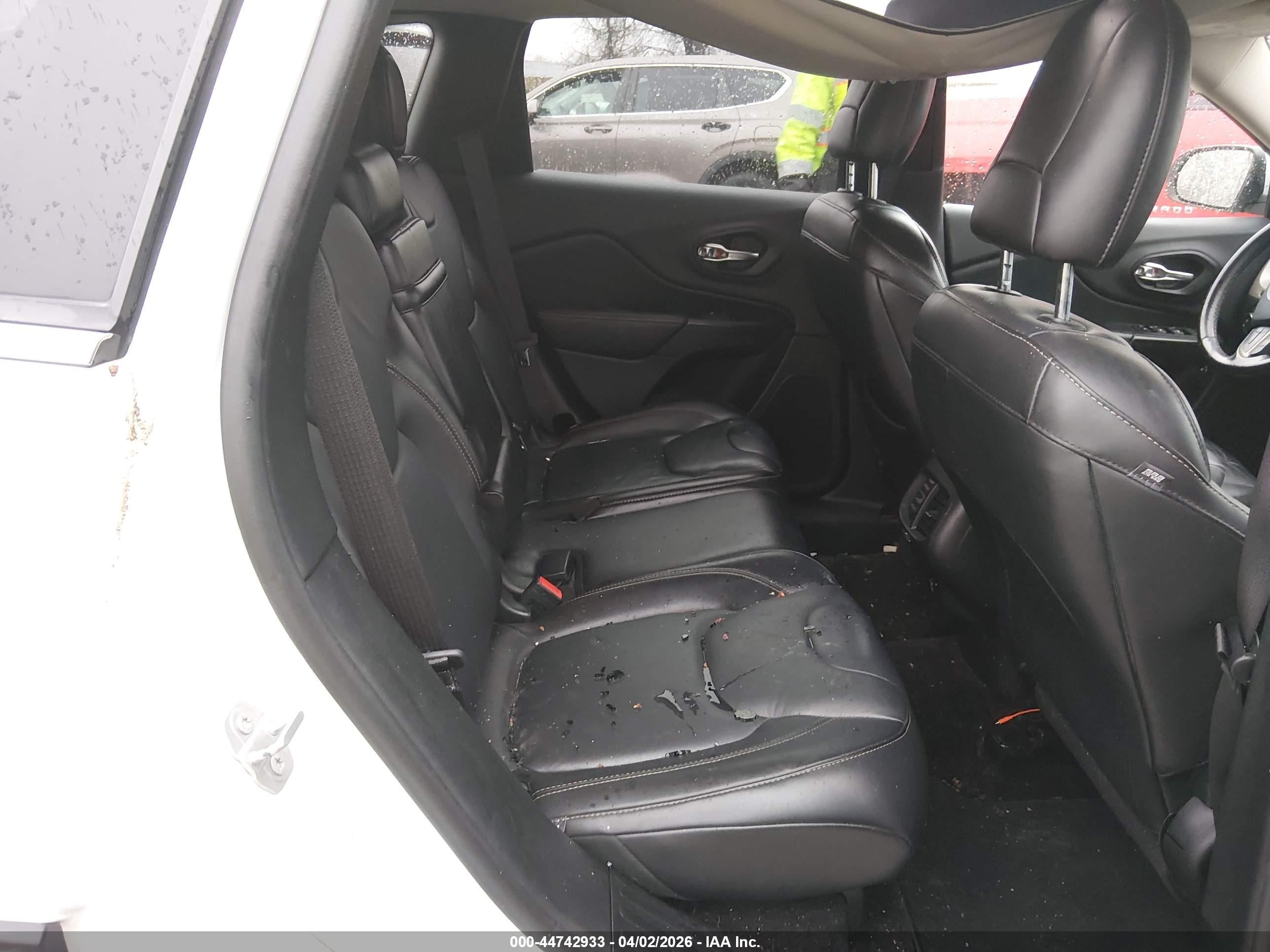 JEEP CHEROKEE image 8