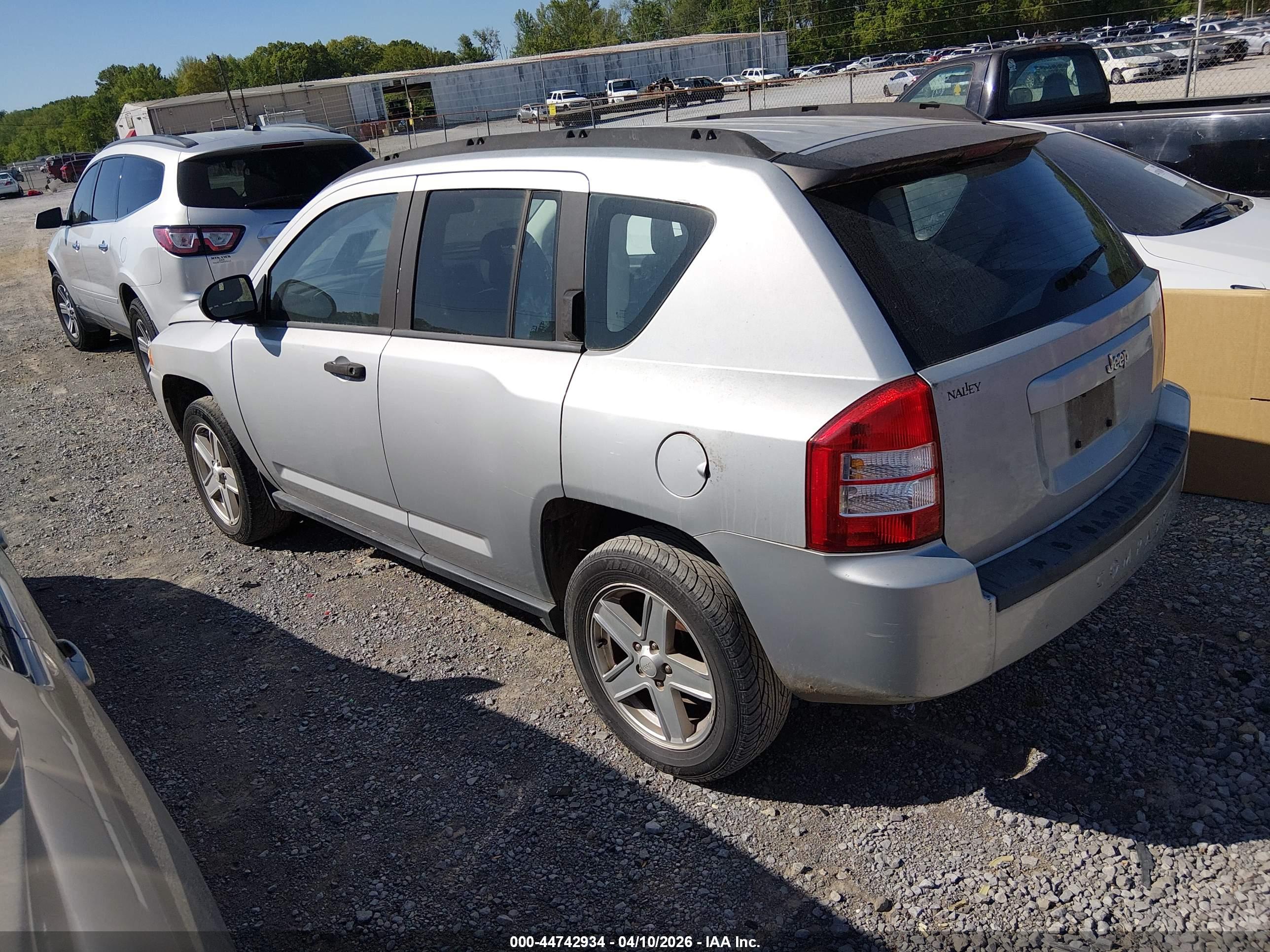 JEEP COMPASS image 3
