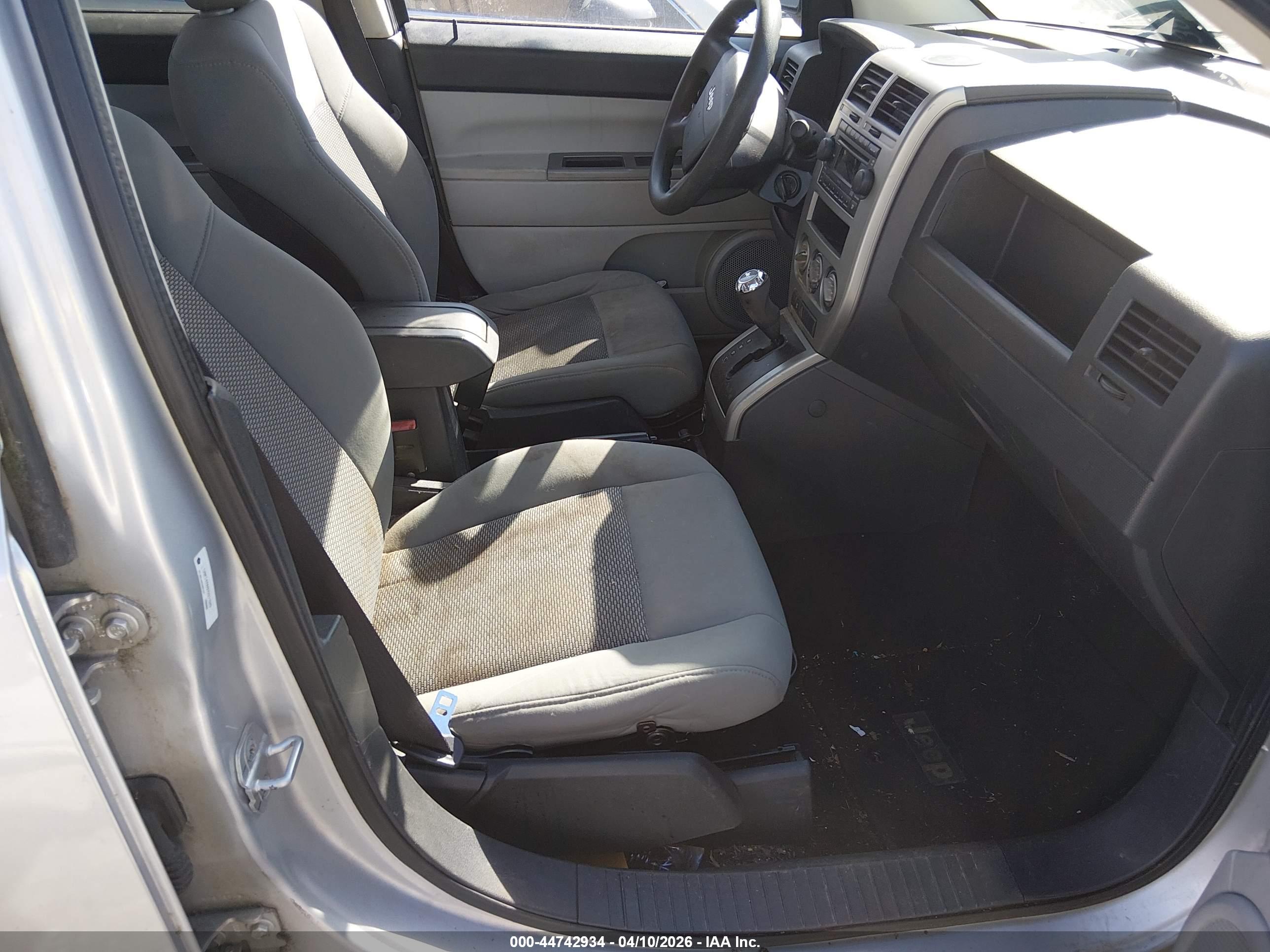 JEEP COMPASS image 5